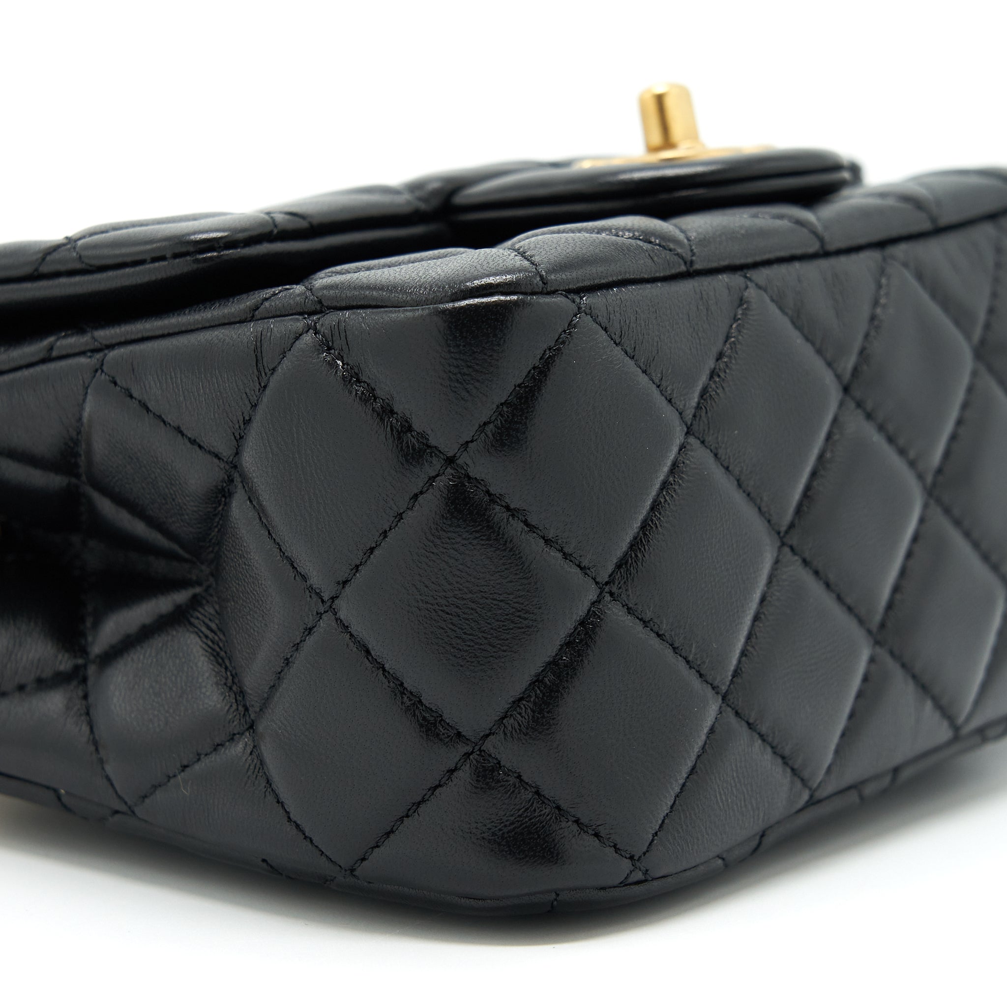 chanel-pearl-crush-mini-square-lambskin-black-brushed-ghw