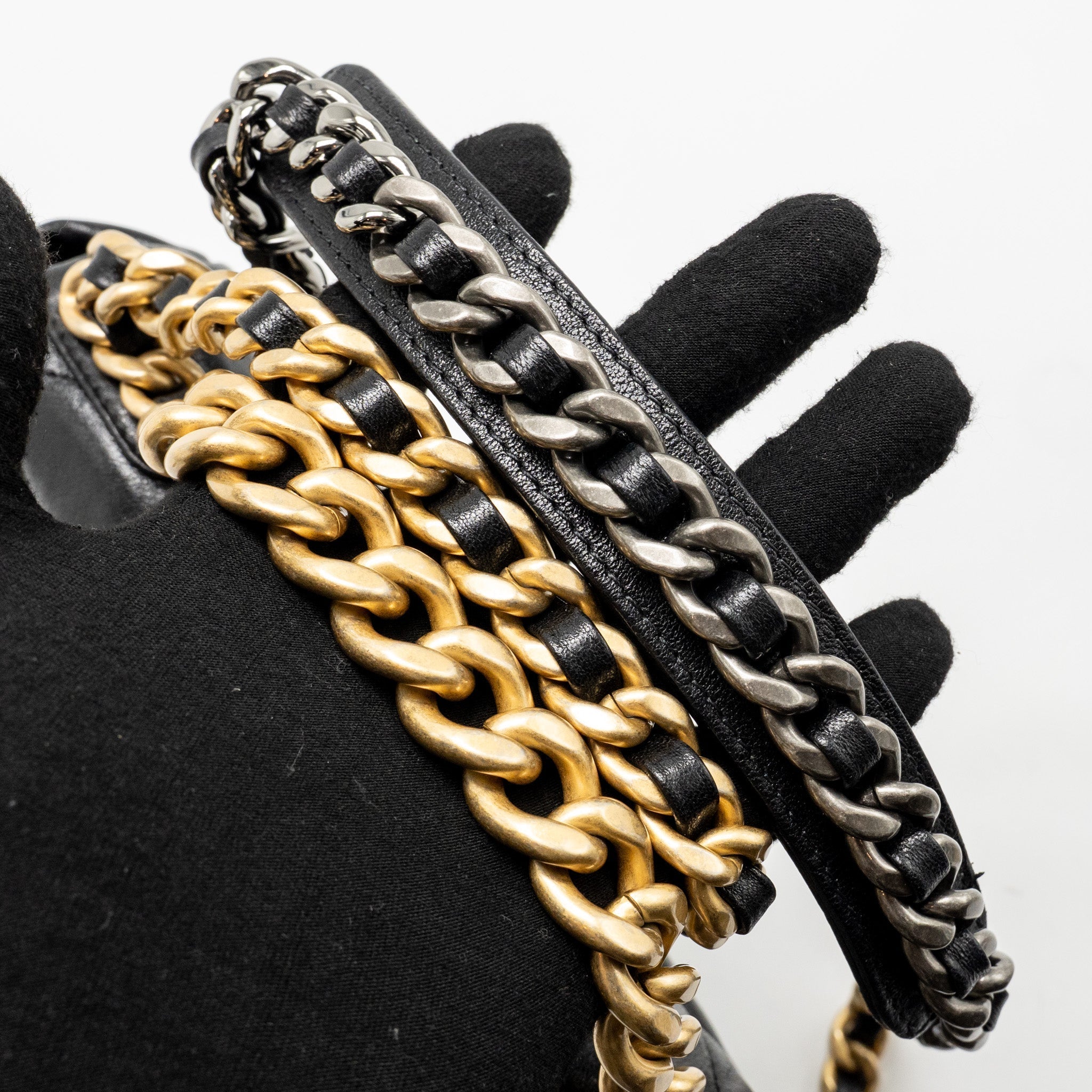 chanel-19bag-black