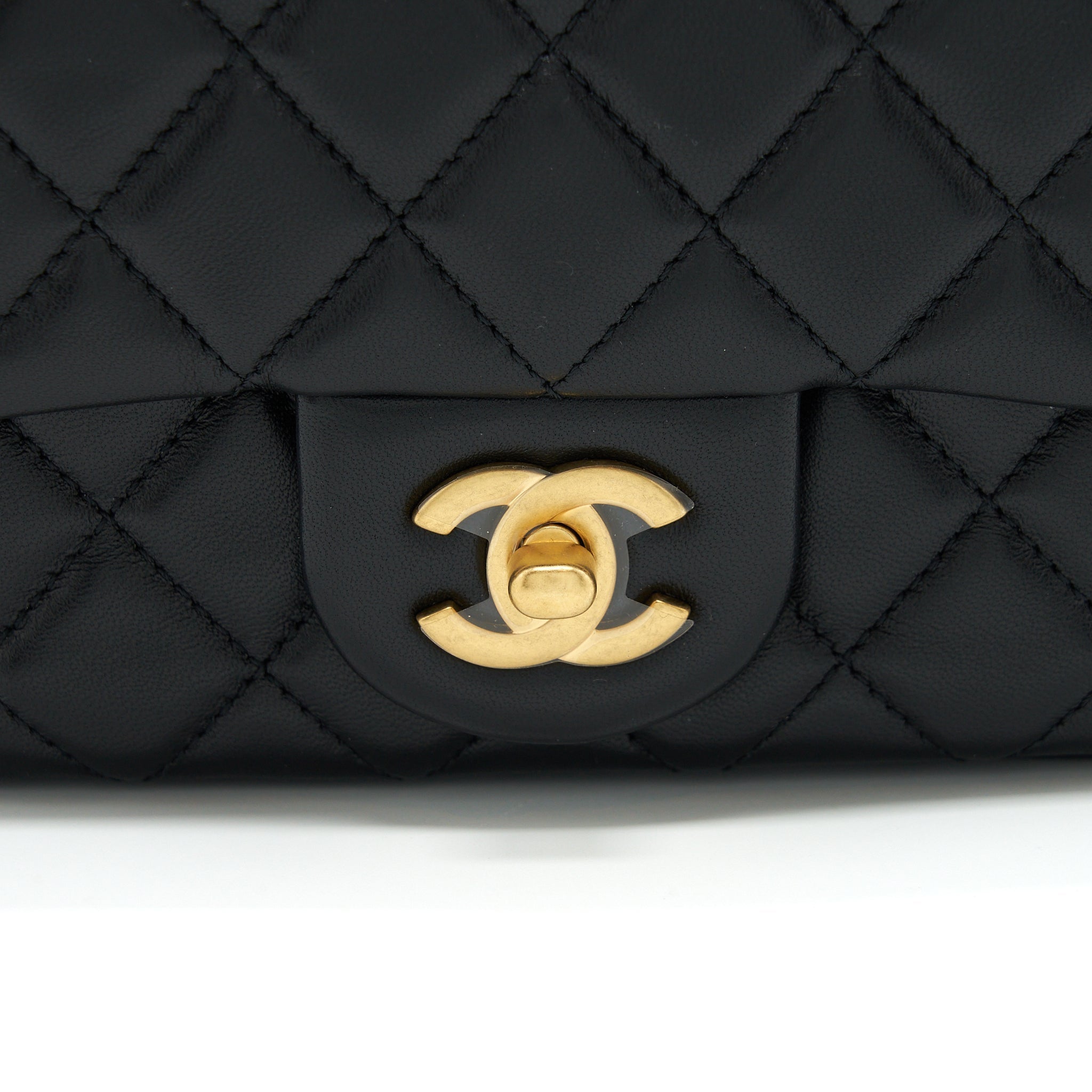 chanel-pearl-crush-mini-square-lambskin-black-brushed-ghw