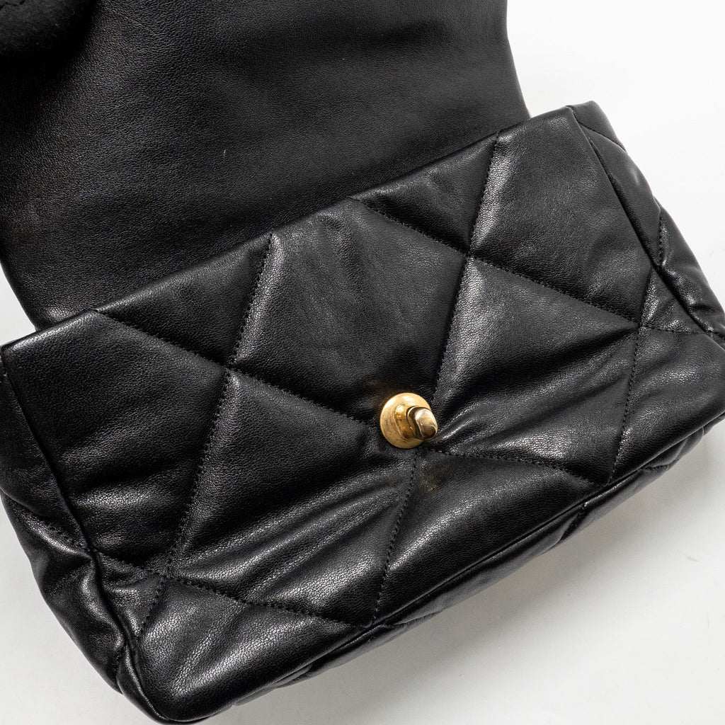 chanel-19bag-black