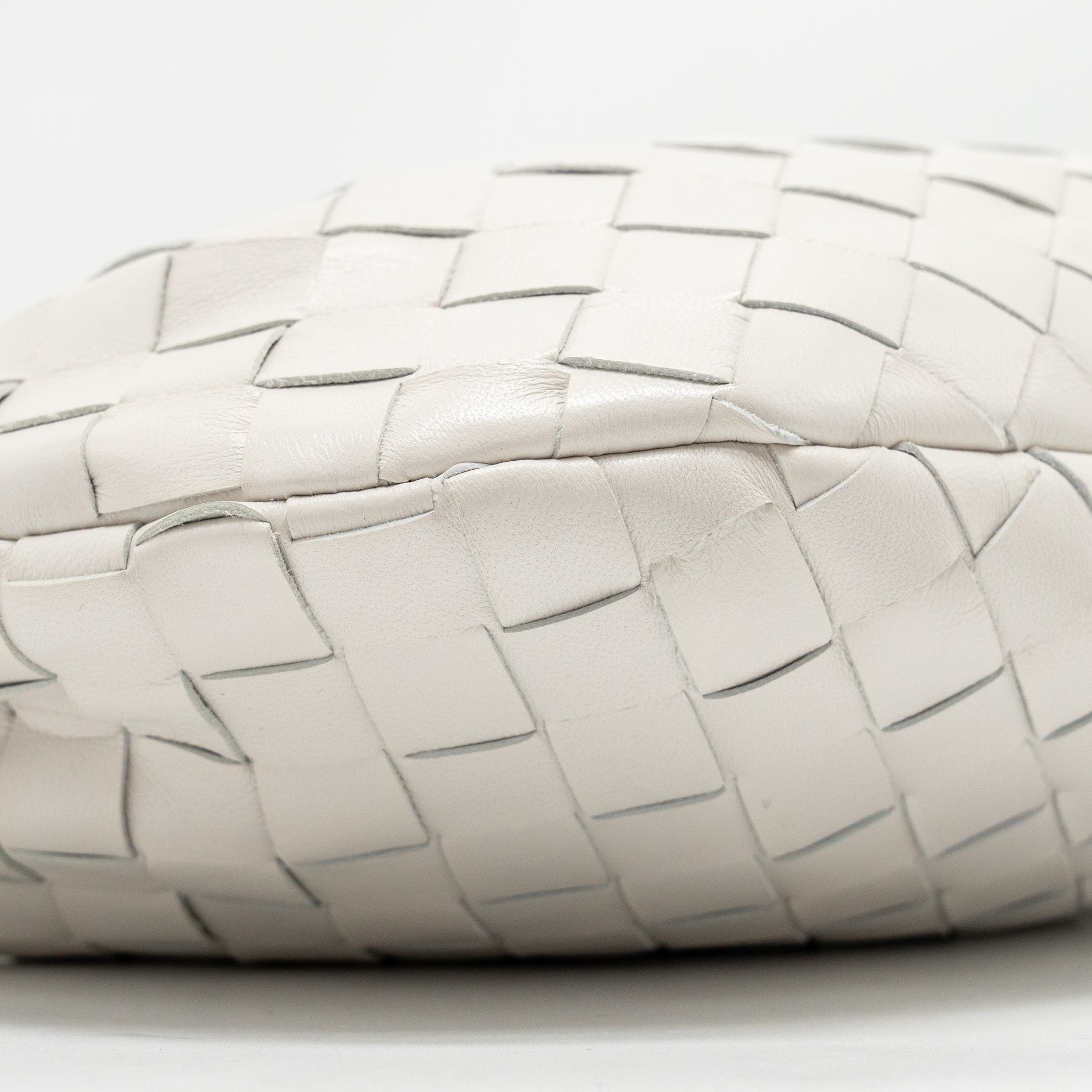 bottega-veneta-mini-jodie-lambskin-white-ghw
