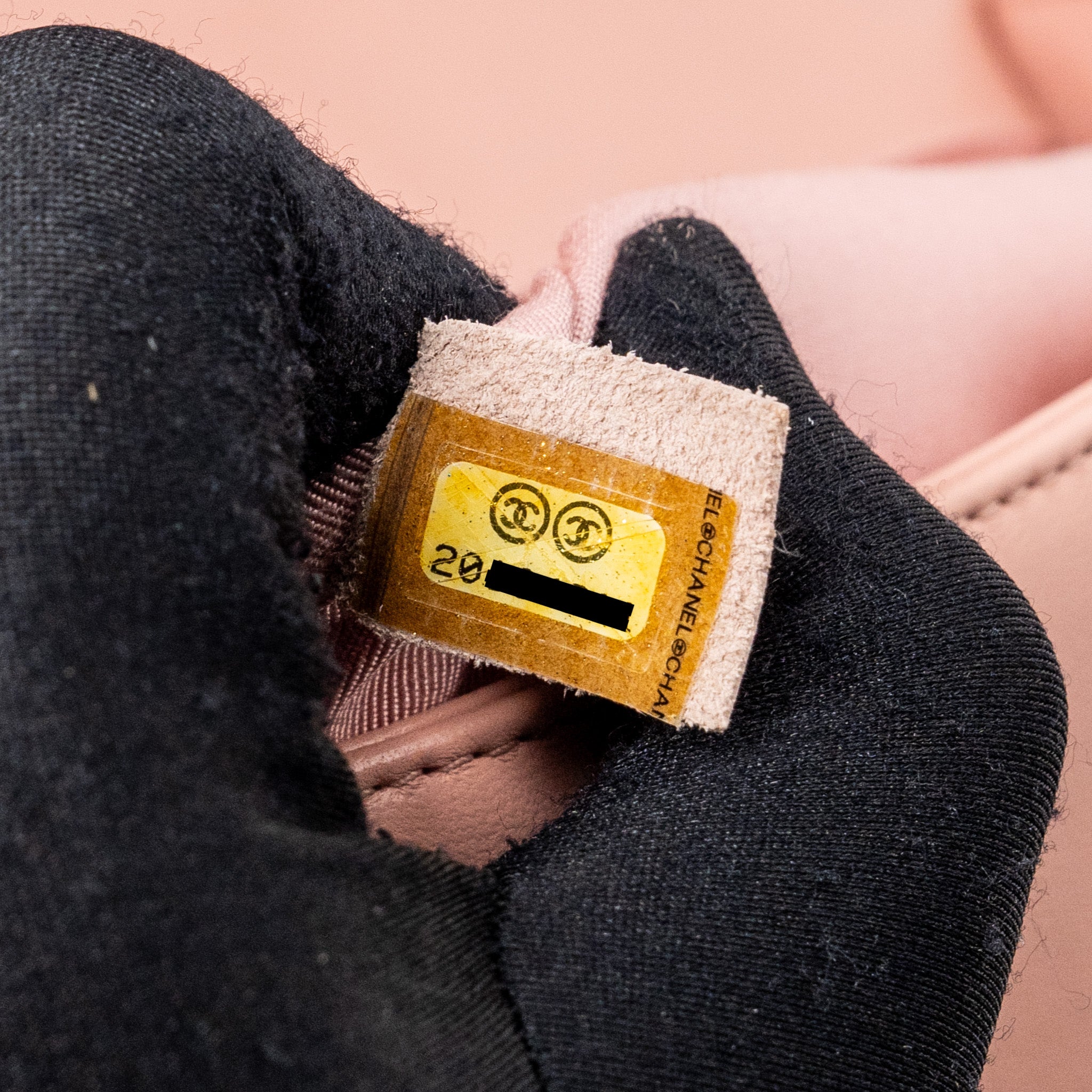 chanel-medium-boy-bag-lambskin-light-pink-ruthenium-hardware