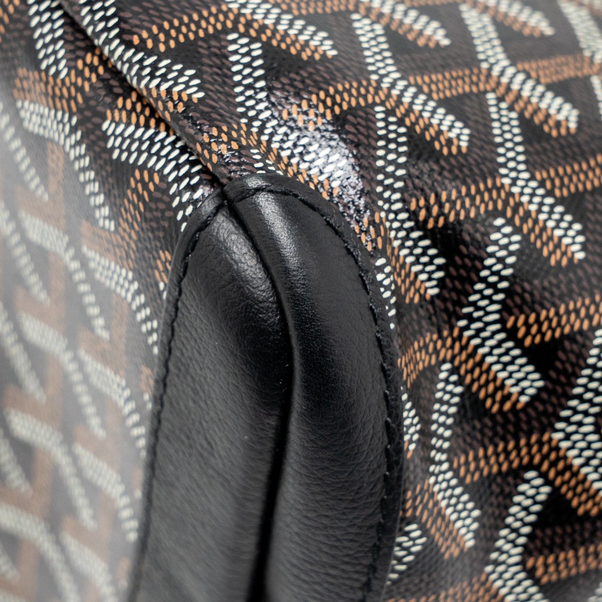 goyard-artois-pm-handbag-goyardine-canvas-calfskin-black-shw