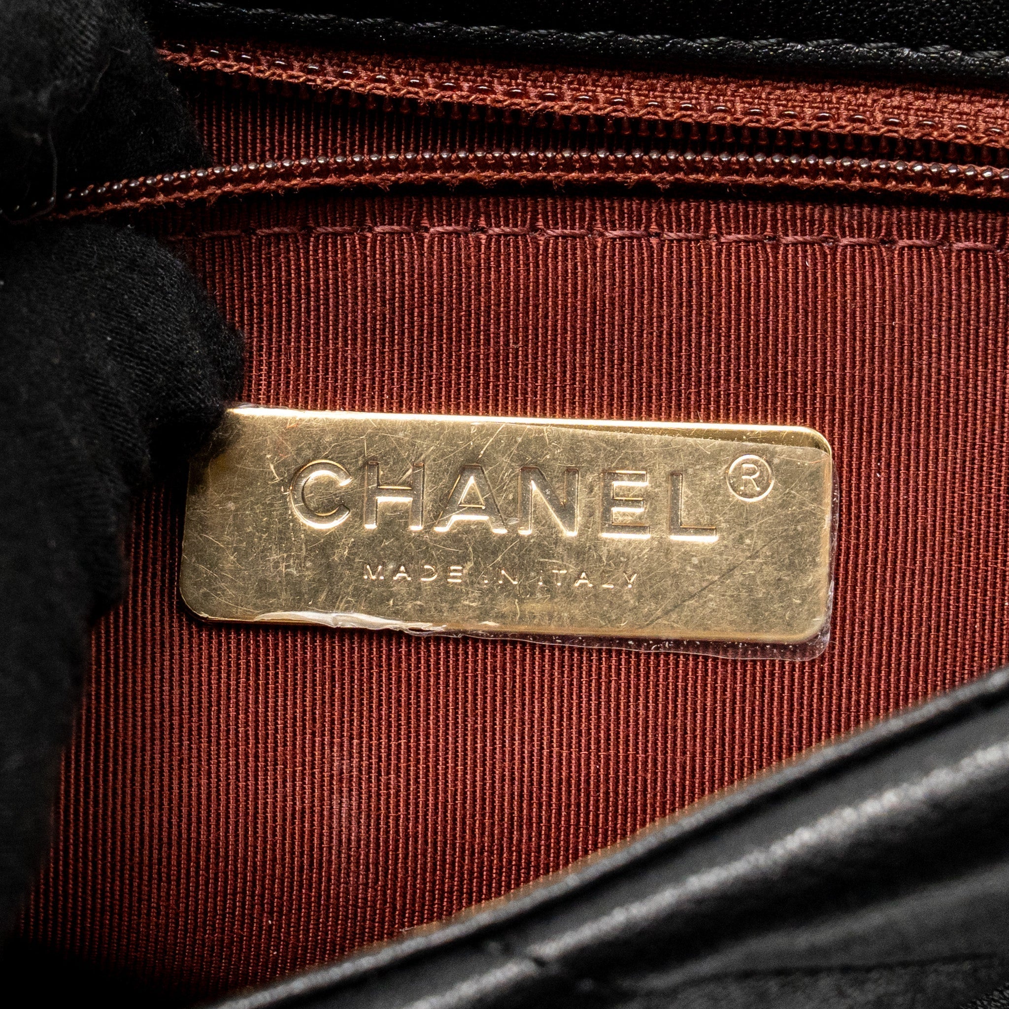 chanel-19bag-black