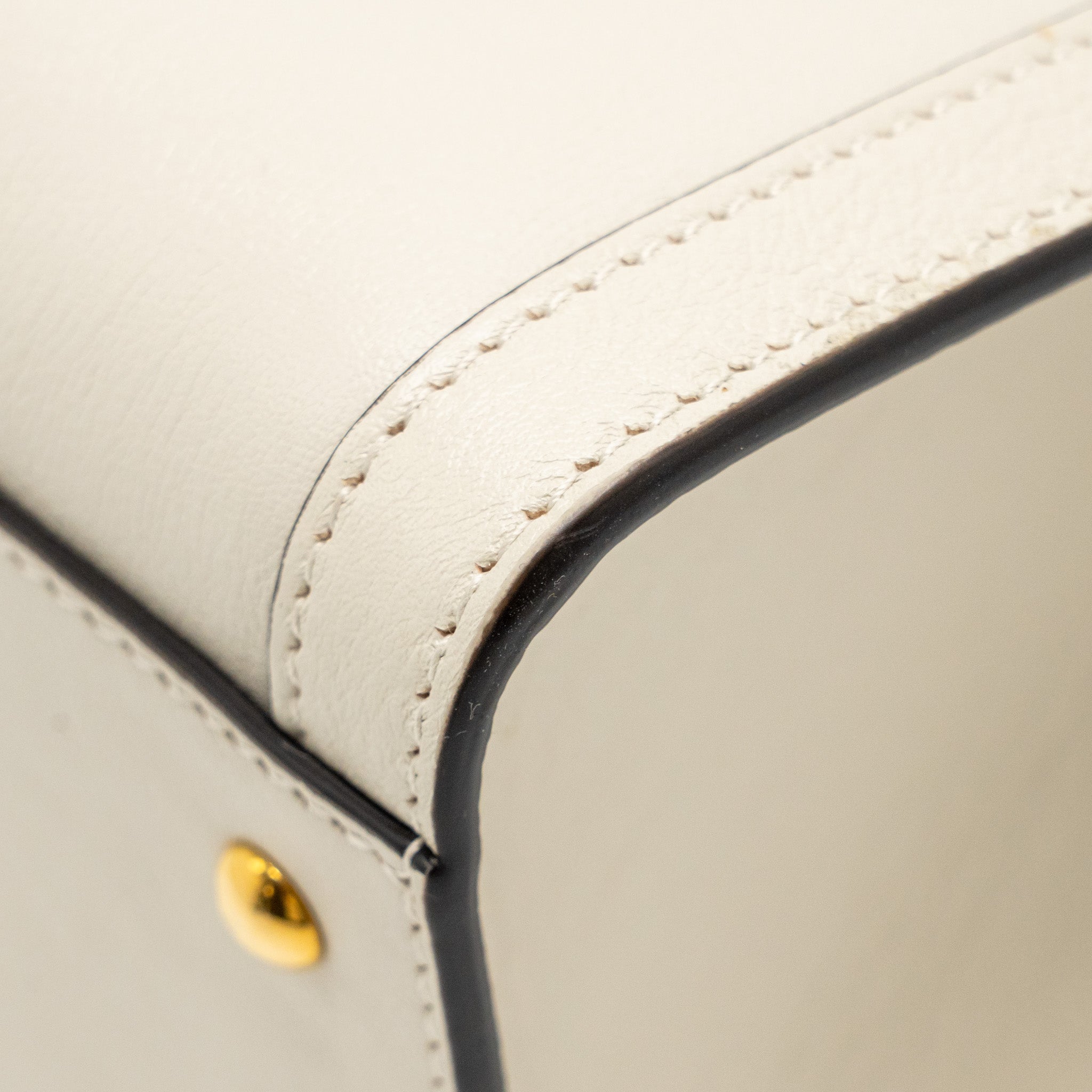 gucci-small-diana-tote-bag-calfskin-white-ghw-copy