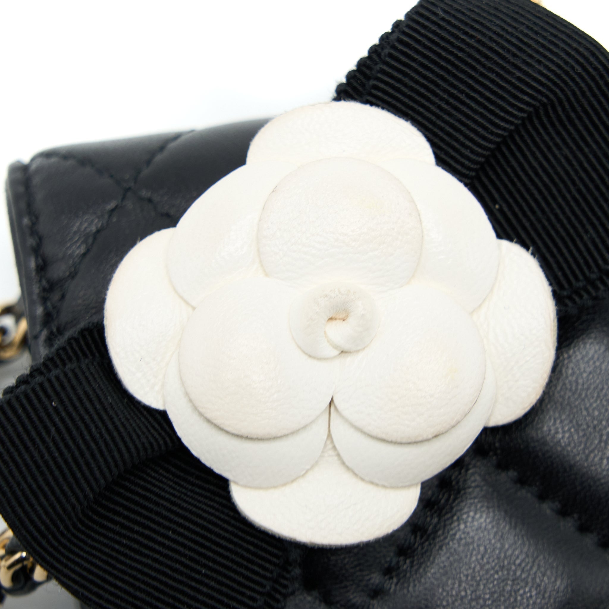 chanel-quilted-wallet-on-chain-with-camellia-chain-lambskin-black-lghw