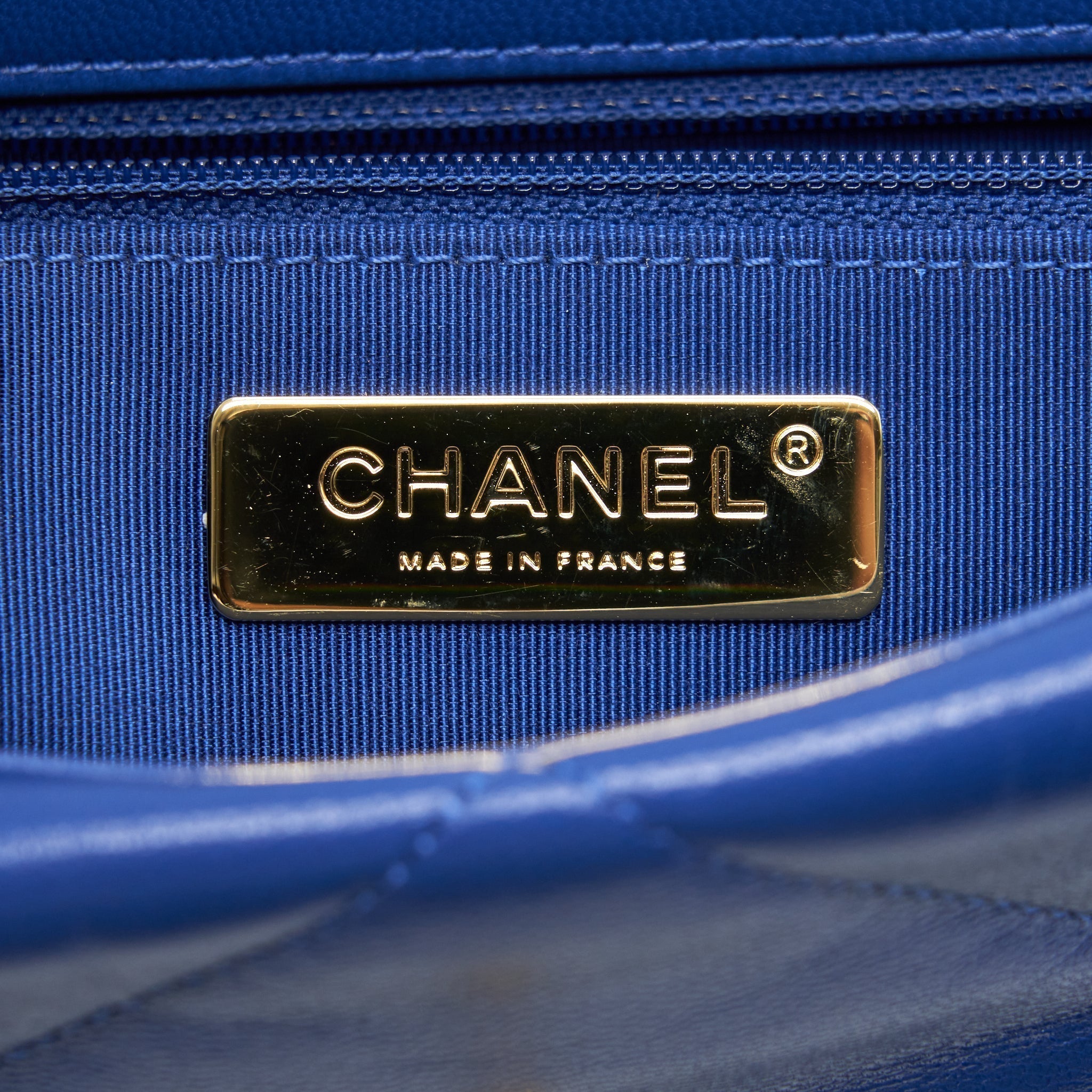 chanel-medium-19-bag-blue-goatskin-gold-silver-hardware
