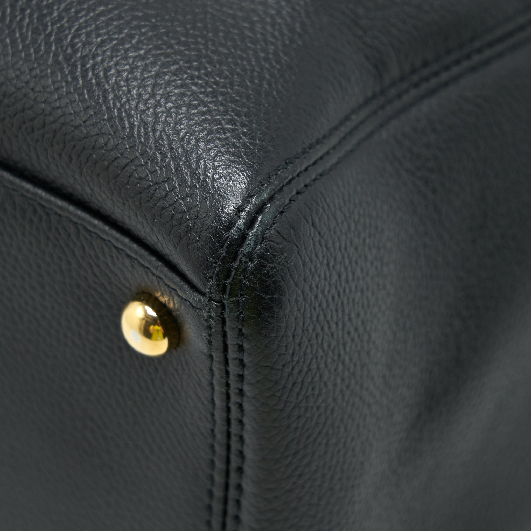 chanel-cerf-tote-bag-grained-calfskin-black-with-ghw