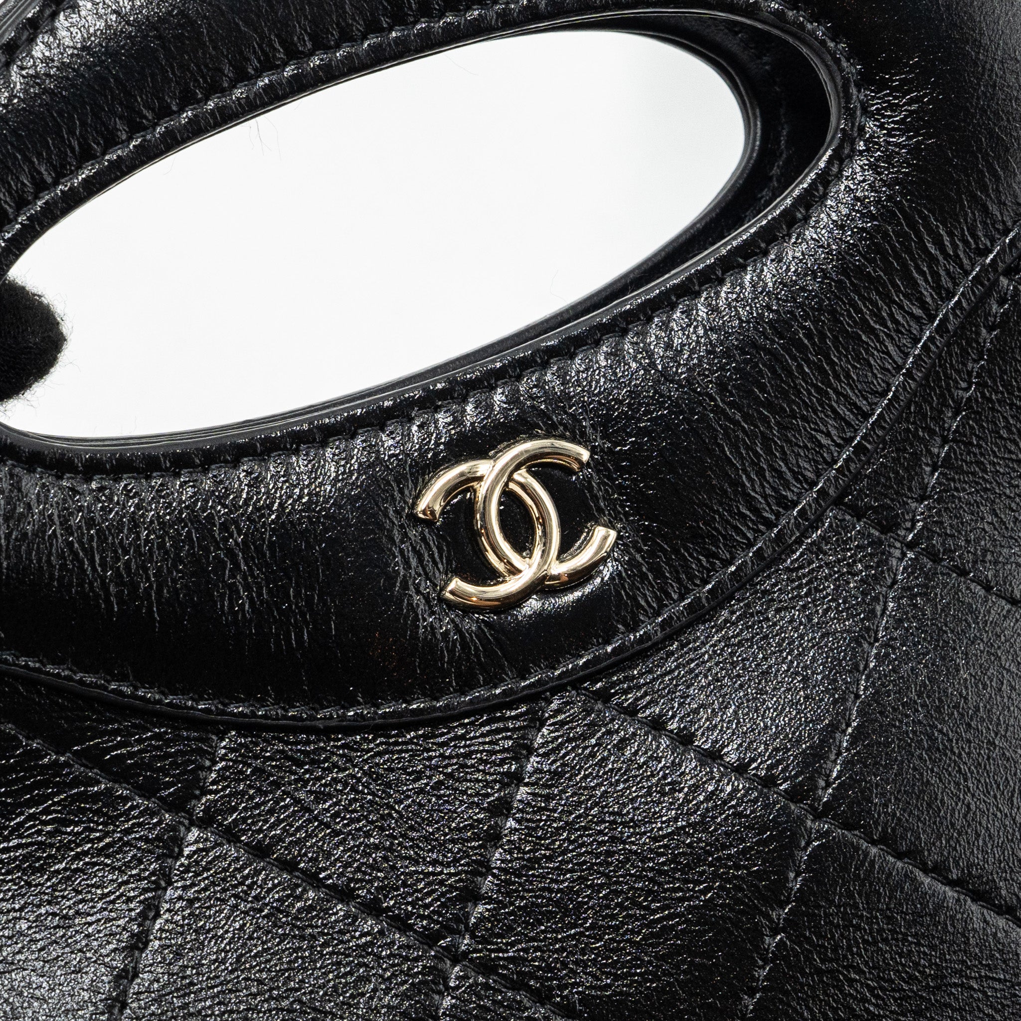 chanel-24c-mini-31-clutch-with-chain-shiny-calfskin-black-lghw