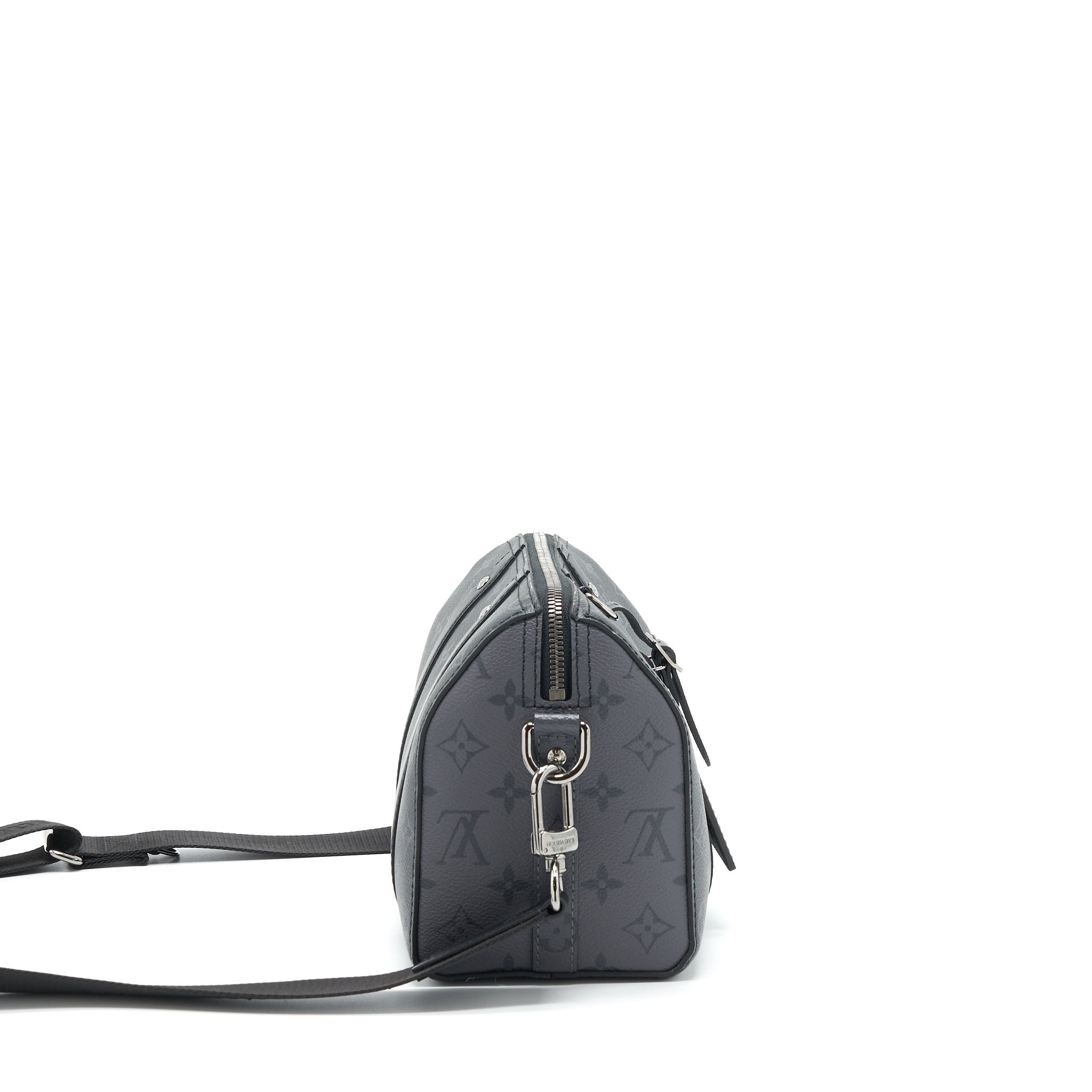 louis-vuitton-city-keeepall-27cm-monogram-eclipse-and-monogram-eclipse-reverse