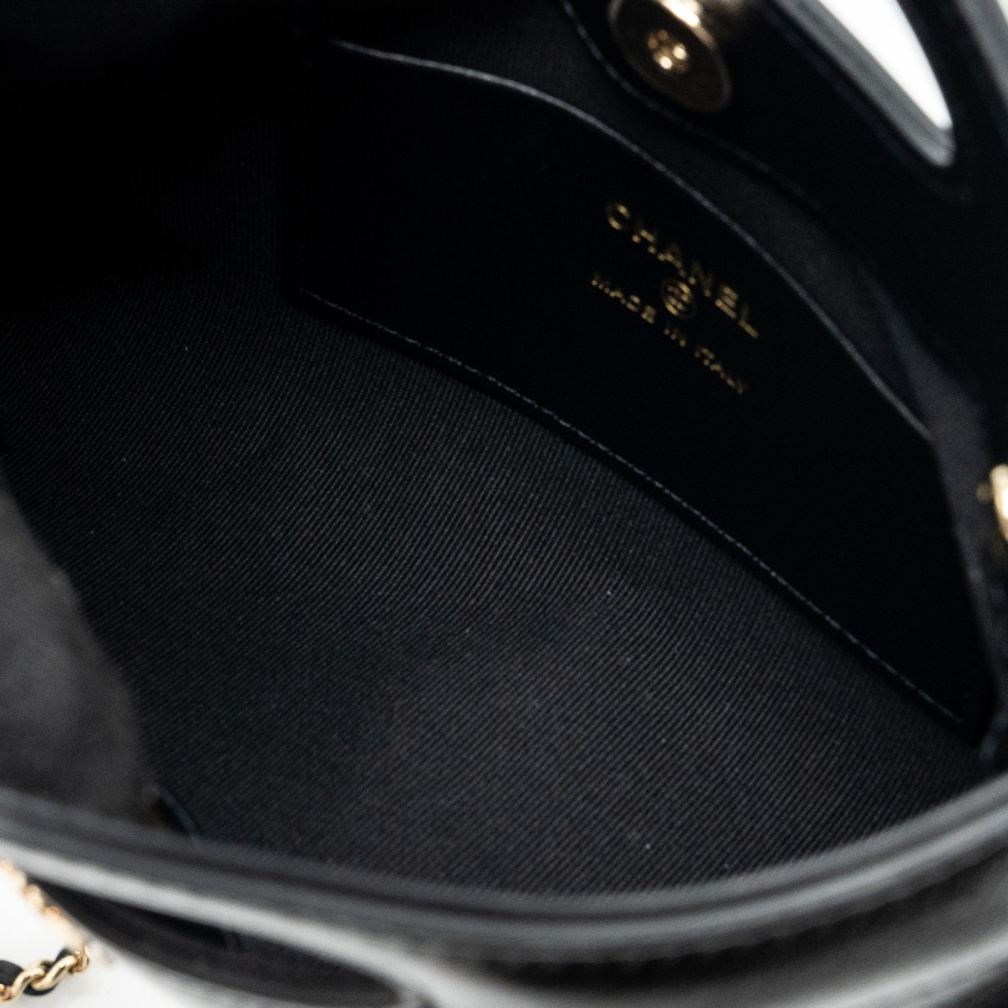 chanel-24c-mini-31-clutch-with-chain-shiny-calfskin-black-lghw