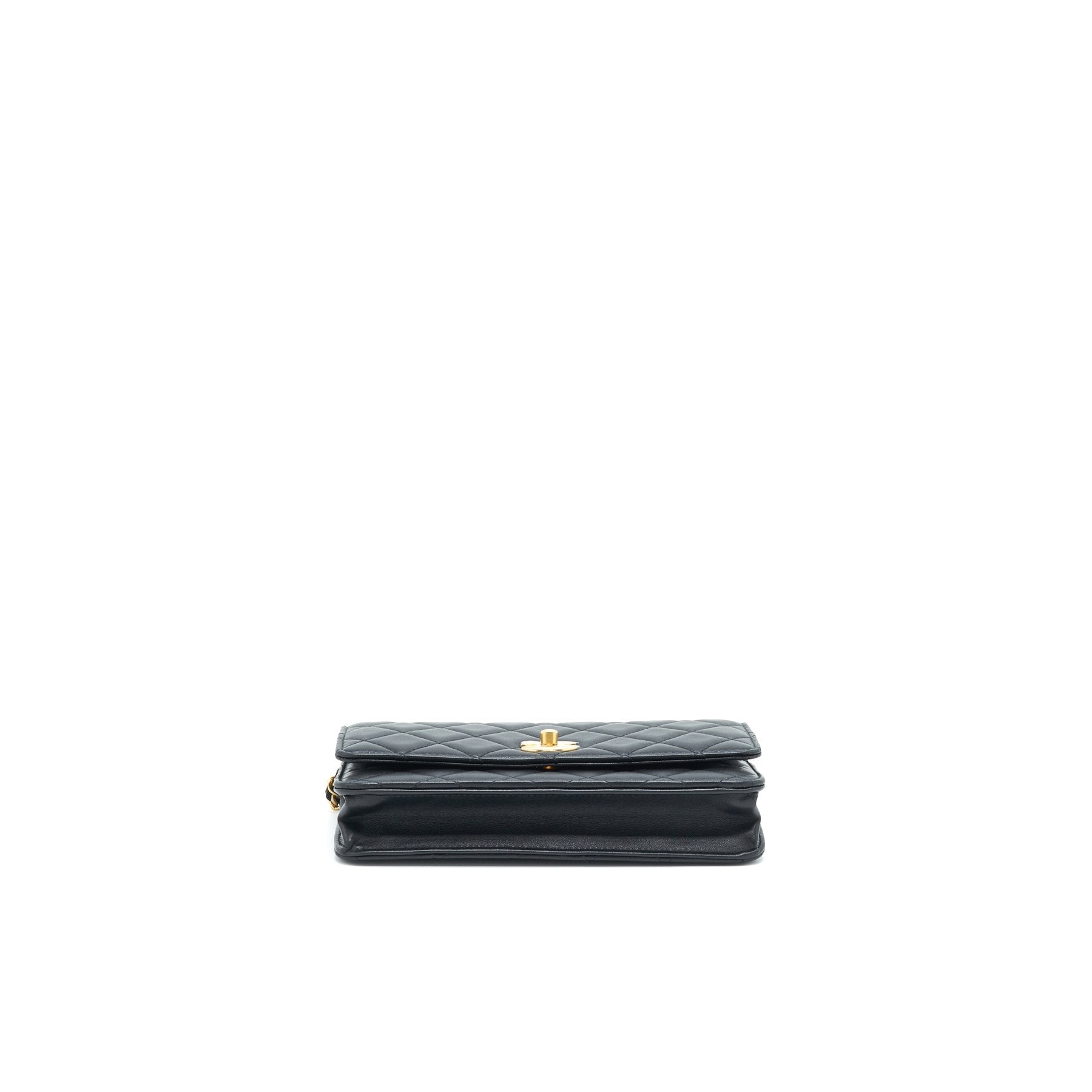 chanel-22c-pearl-crush-wallet-on-chain-black-ghw-microchip