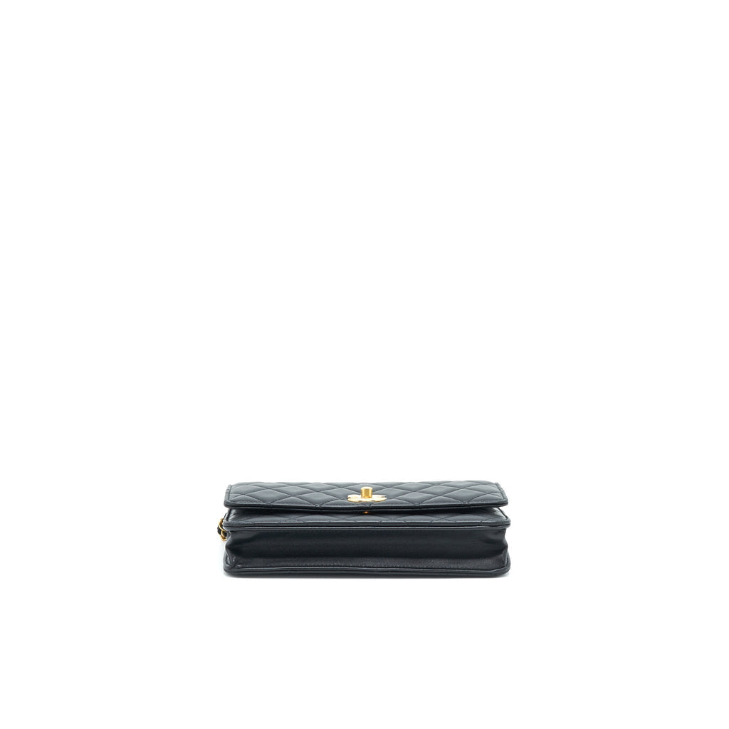 chanel-pearl-crush-wallet-on-chain-black-ghw-micrichip