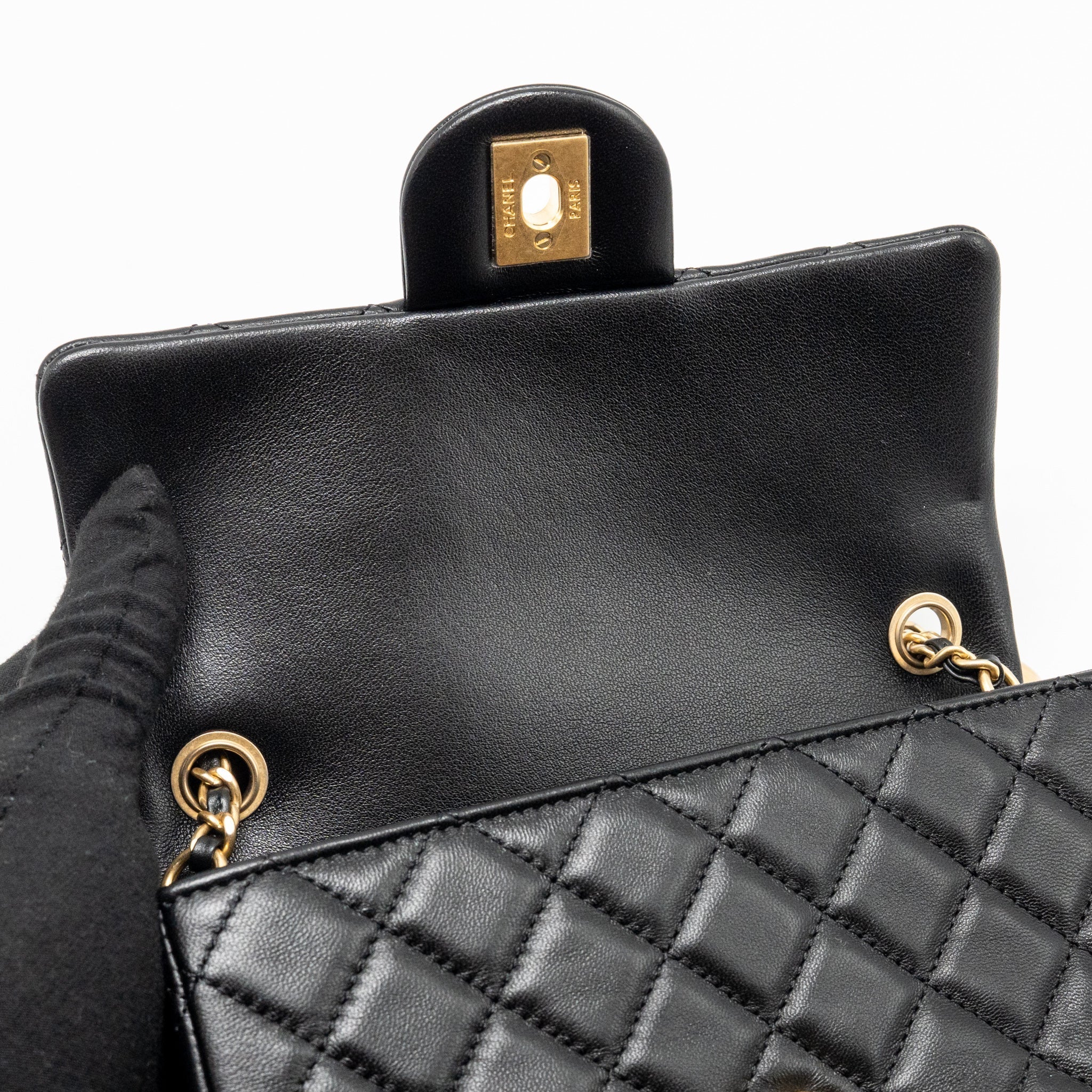 chanel-pearl-crush-mini-rectangular-flap-bag-lambskin-black-ghw-microchip-5
