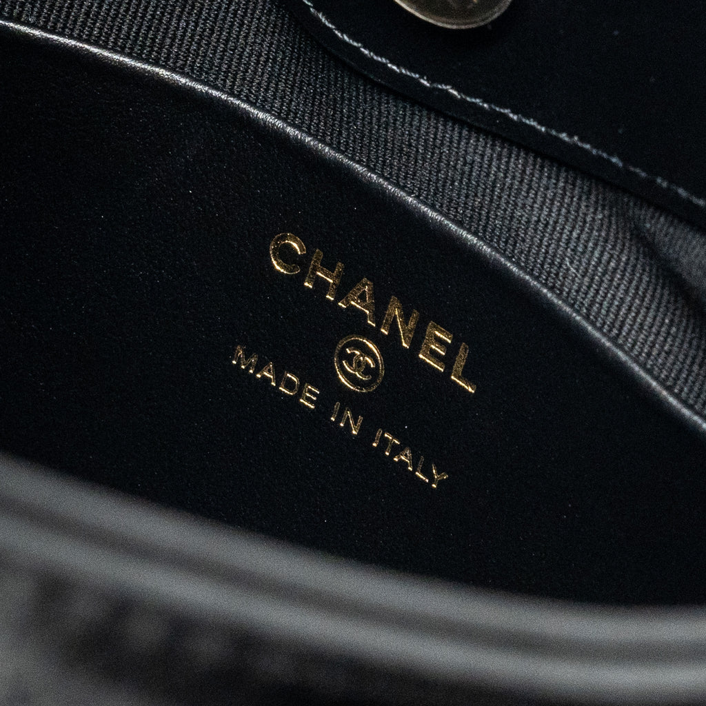 chanel-24c-mini-31-clutch-with-chain-shiny-calfskin-black-lghw