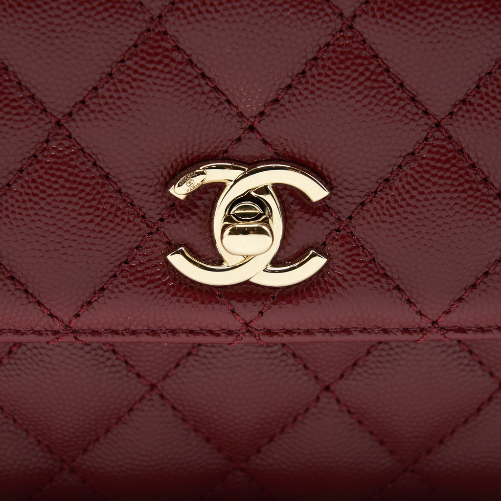 chanel-21a-small-coco-handle-caviar-nc635-burgundy-lghw