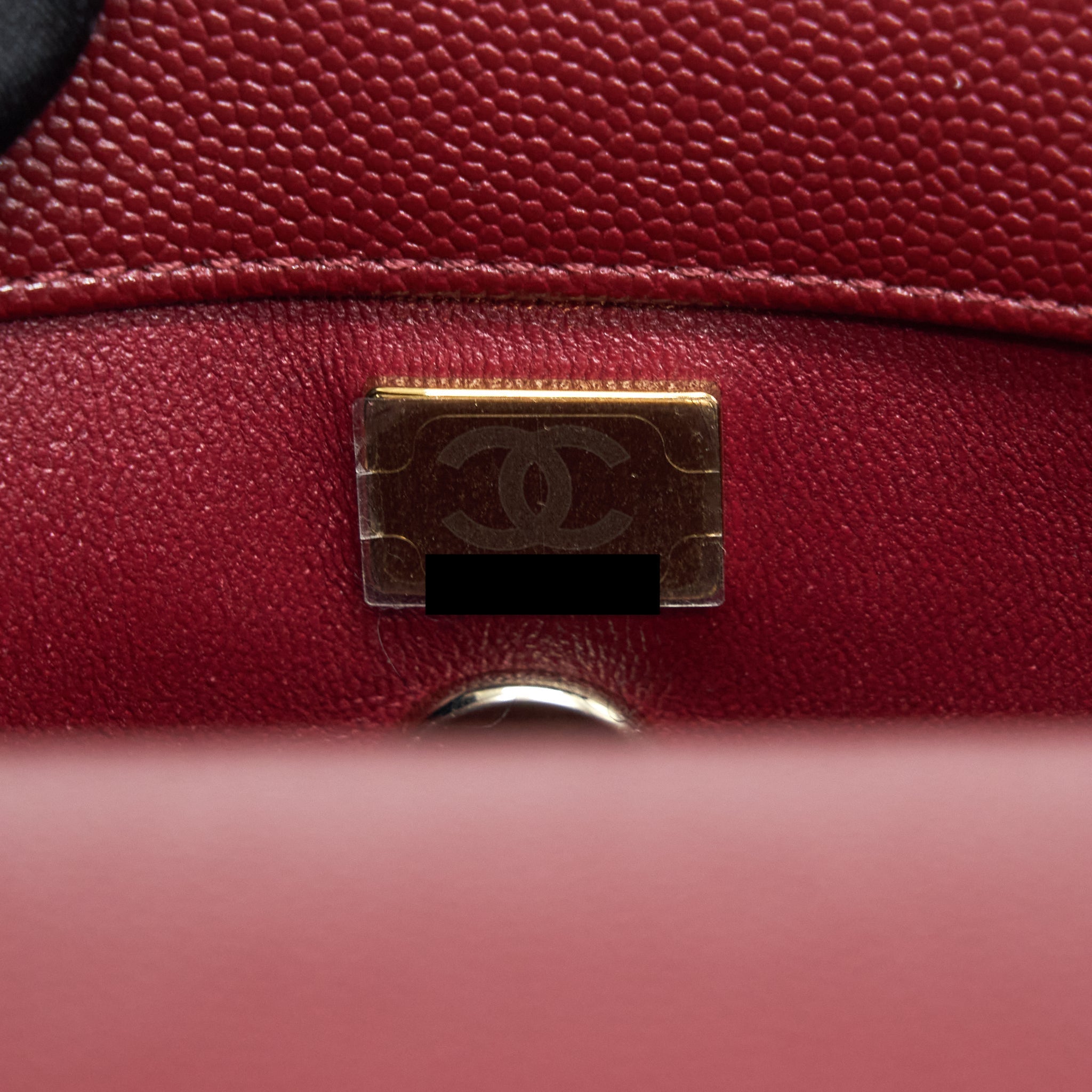 chanel-21a-small-coco-handle-caviar-nc635-burgundy-lghw