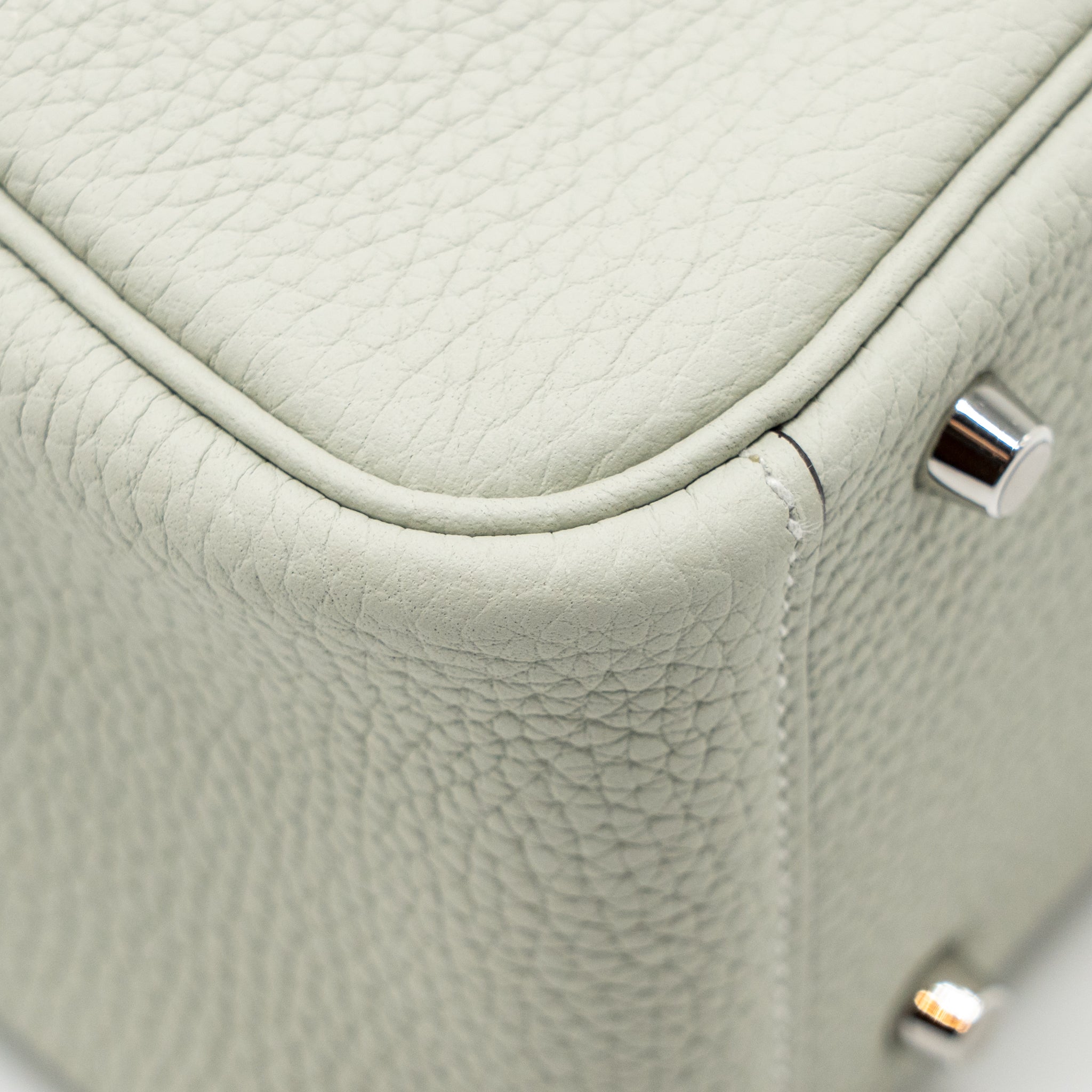 hermes-mini-lindy-clemence-gris-neve-shw-stamp-b-copy