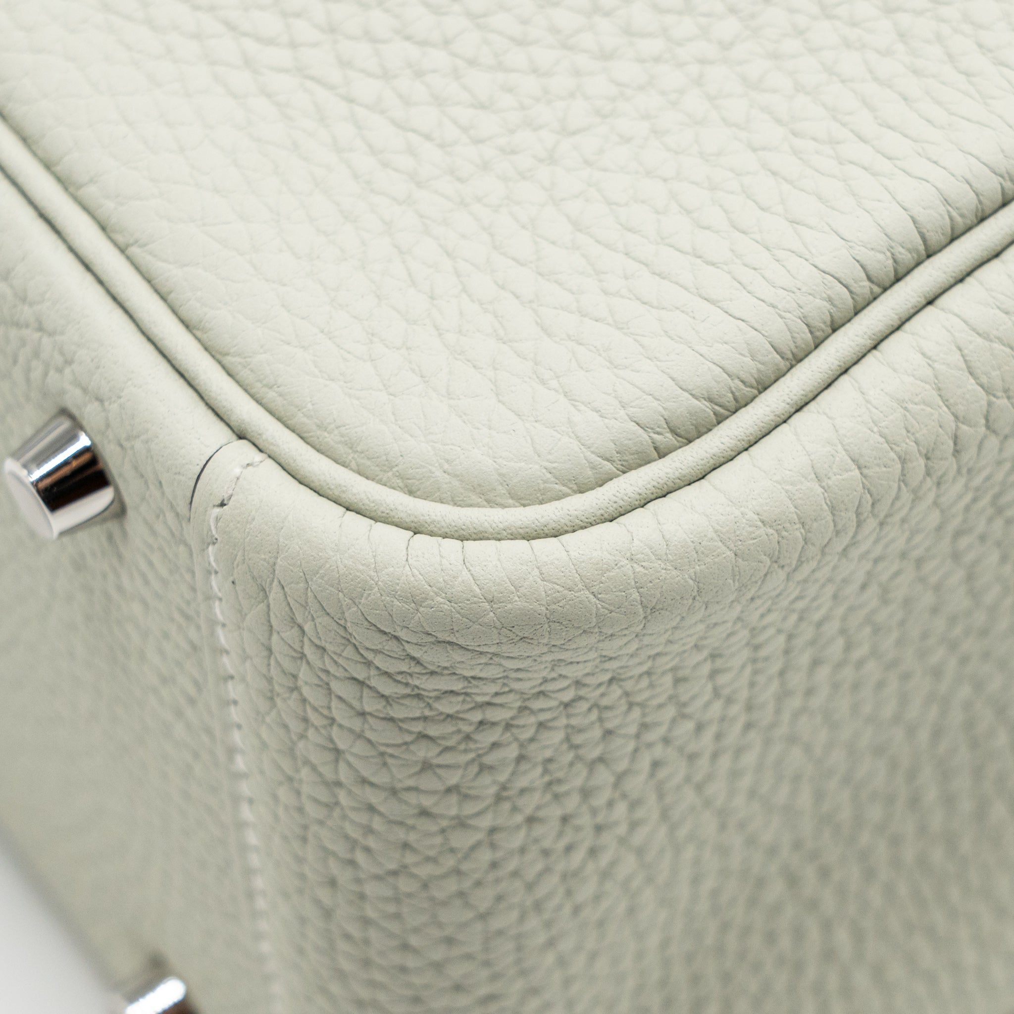 hermes-mini-lindy-clemence-gris-neve-shw-stamp-b-copy