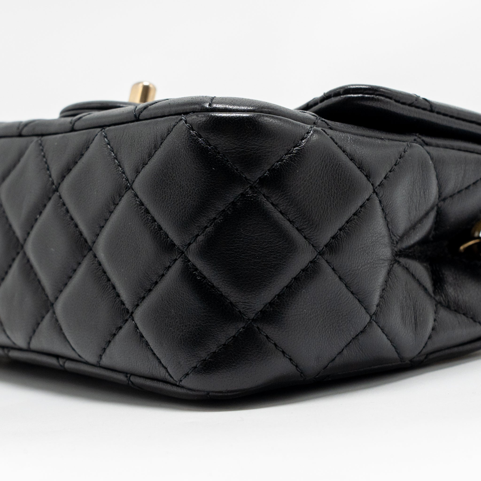 chanel-pearl-crush-mini-rectangular-flap-bag-lambskin-black-ghw-microchip-4