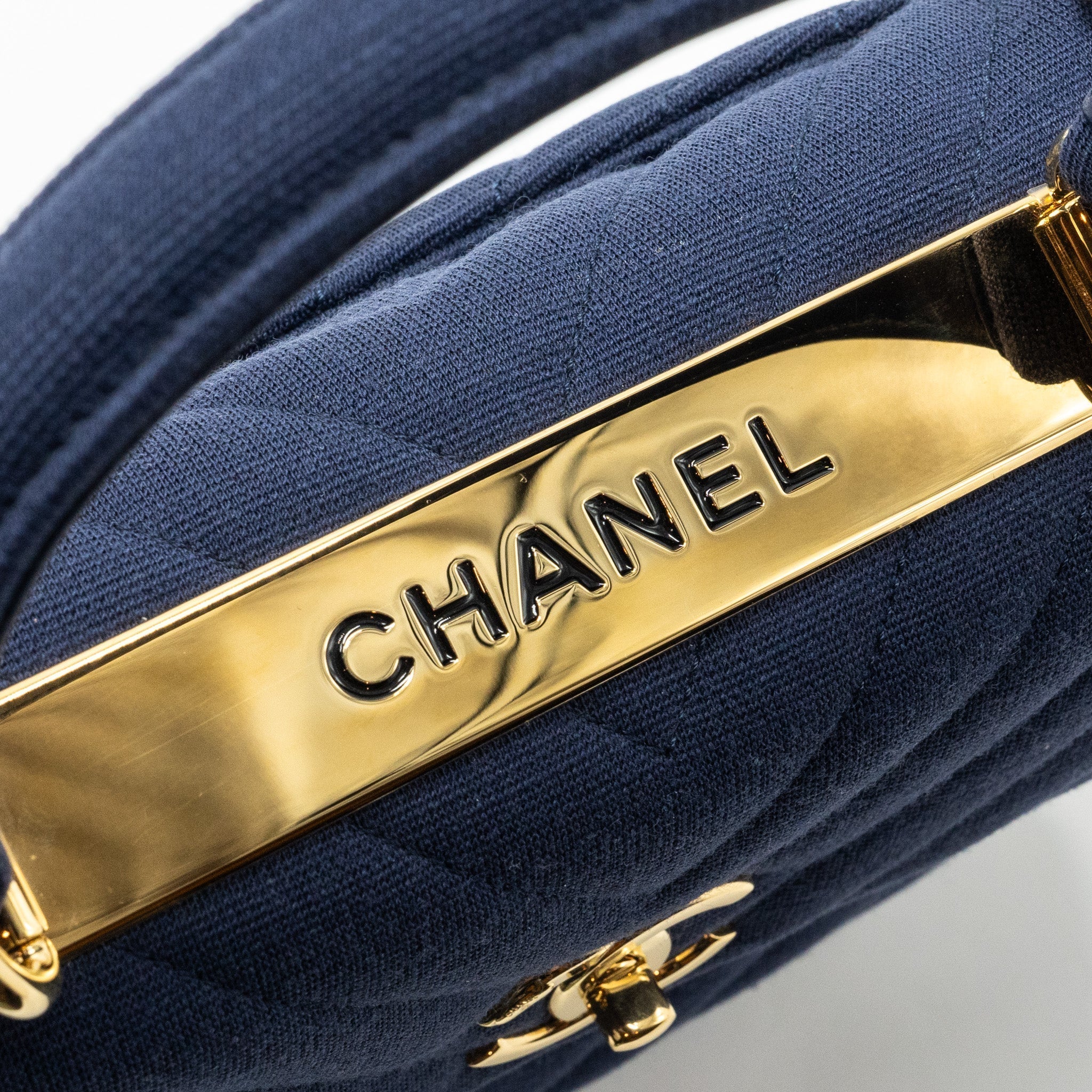 chanel-small-chevron-trendy-cc-fabric-navy-ghw