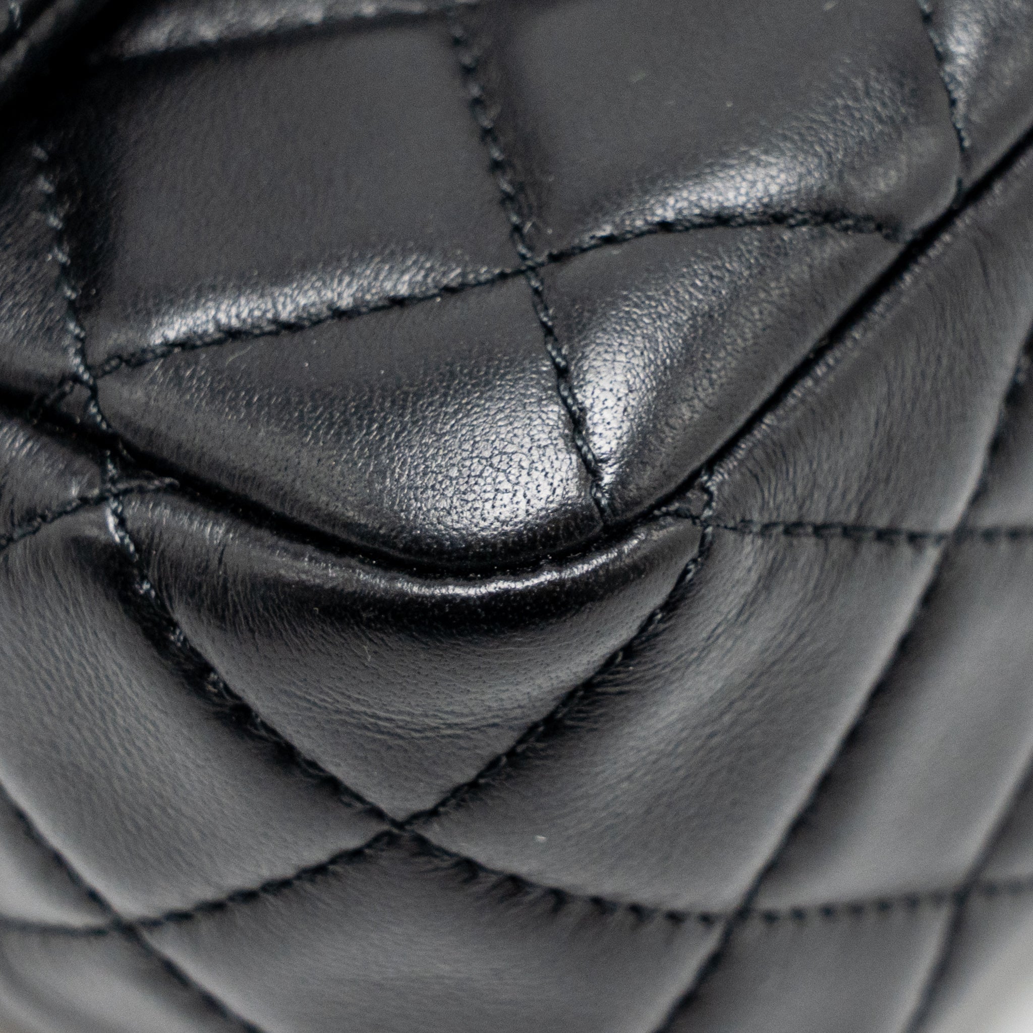 chanel-pearl-crush-mini-rectangular-flap-bag-lambskin-black-ghw-microchip-4