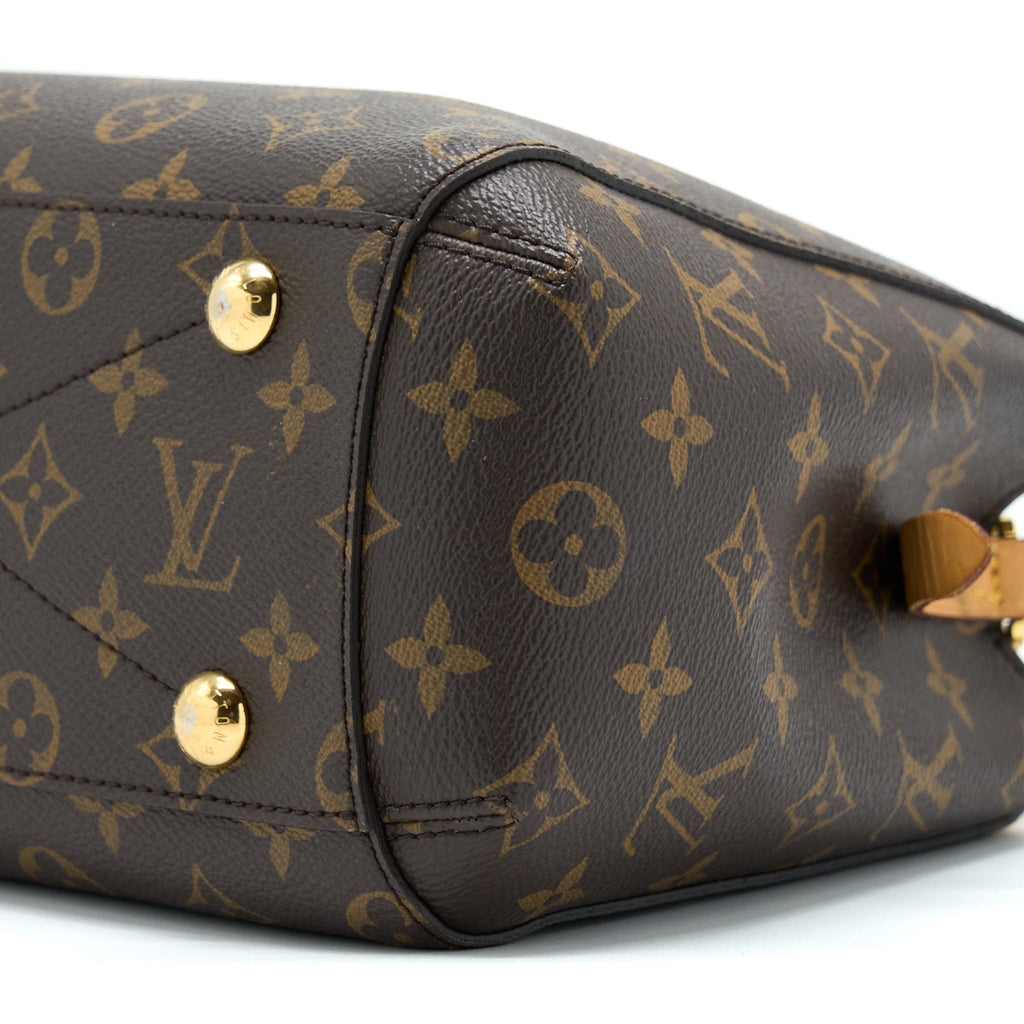 louis-vuitton-montaigne-bb-monogram-canvas-ghw
