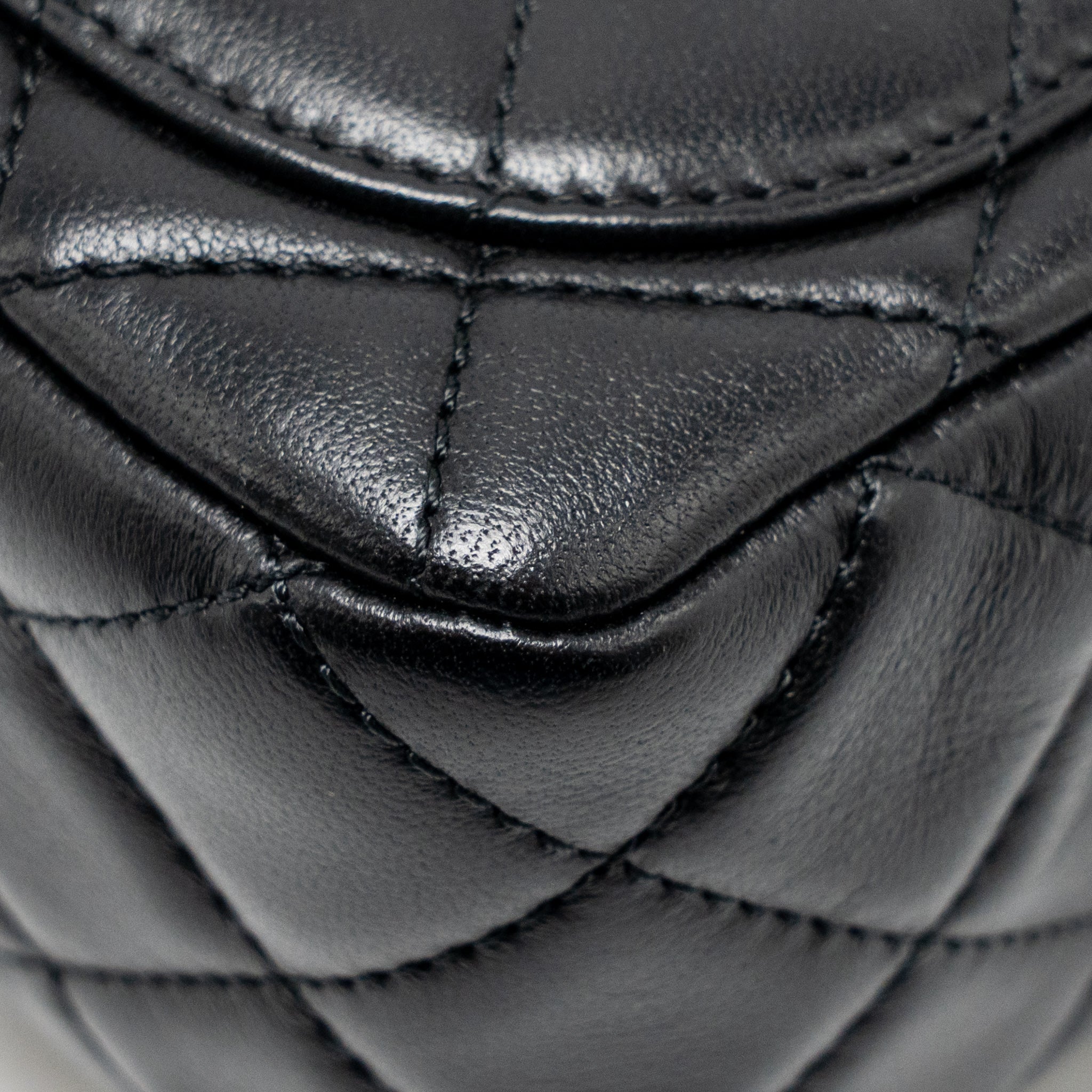 chanel-pearl-crush-mini-rectangular-flap-bag-lambskin-black-ghw-microchip-4