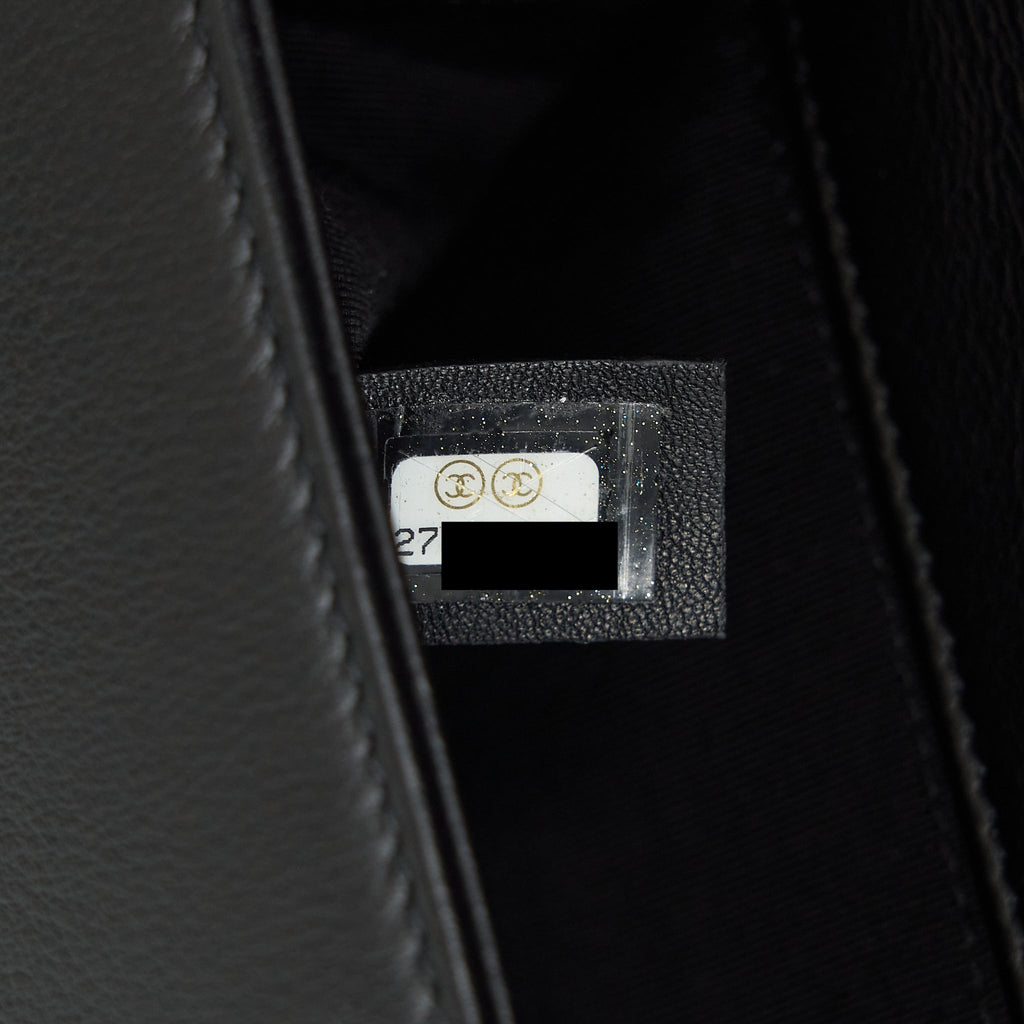 chanel-medium-boy-calfskin-black-ruthenium-hardware