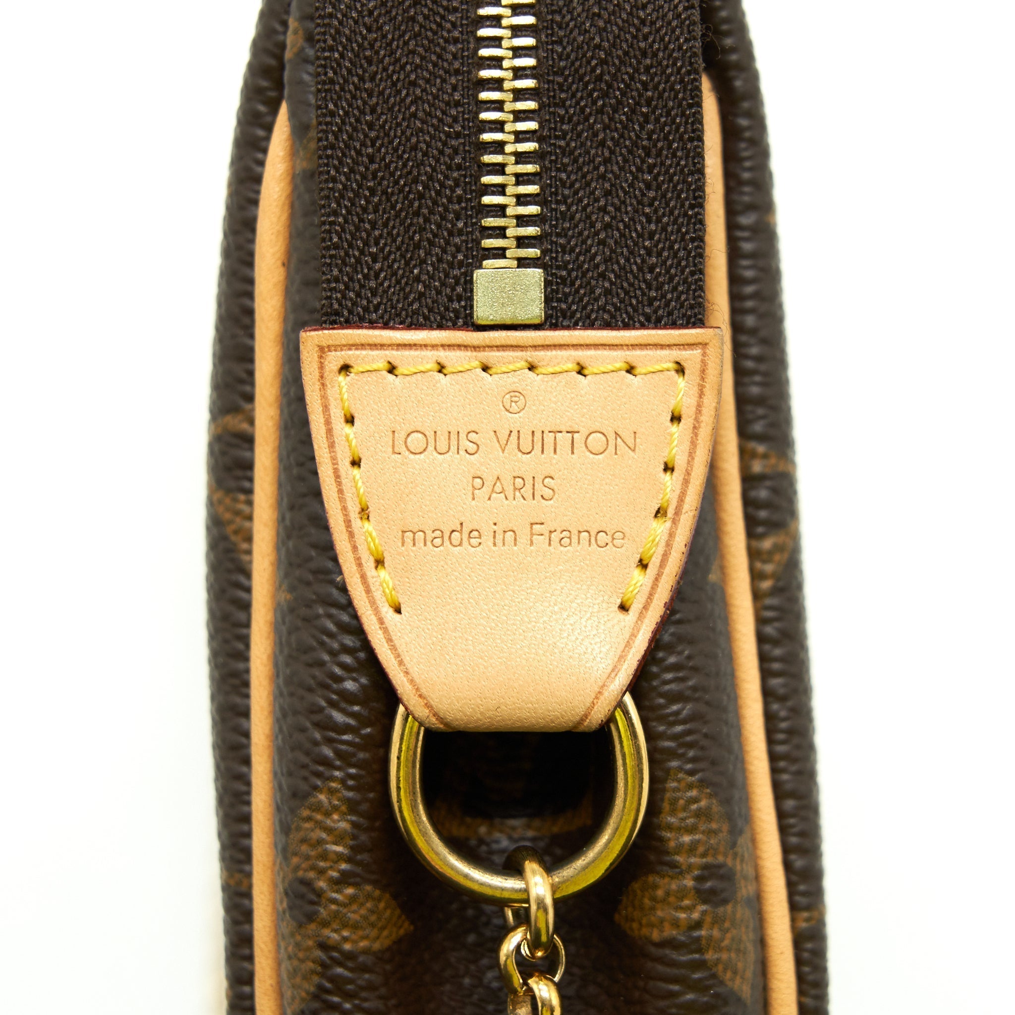louis-vuitton-eva-pochette-monogram-canvas