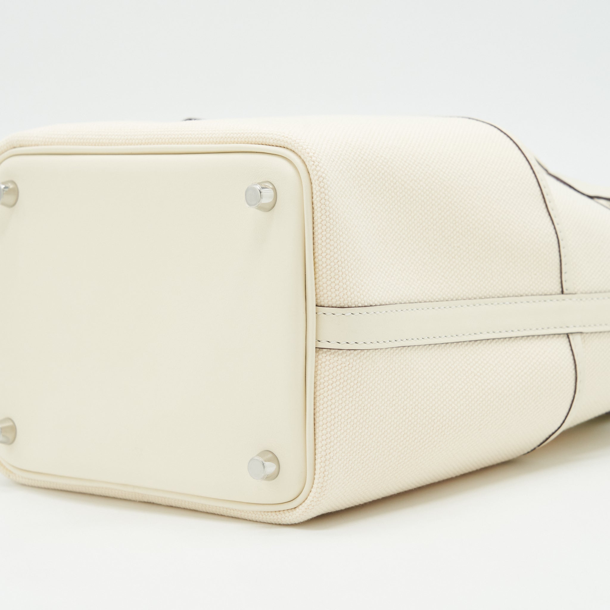 hermes-picotin-cargo-18-swift-and-toile-canvas-ecru-nata-shw-stamp-z