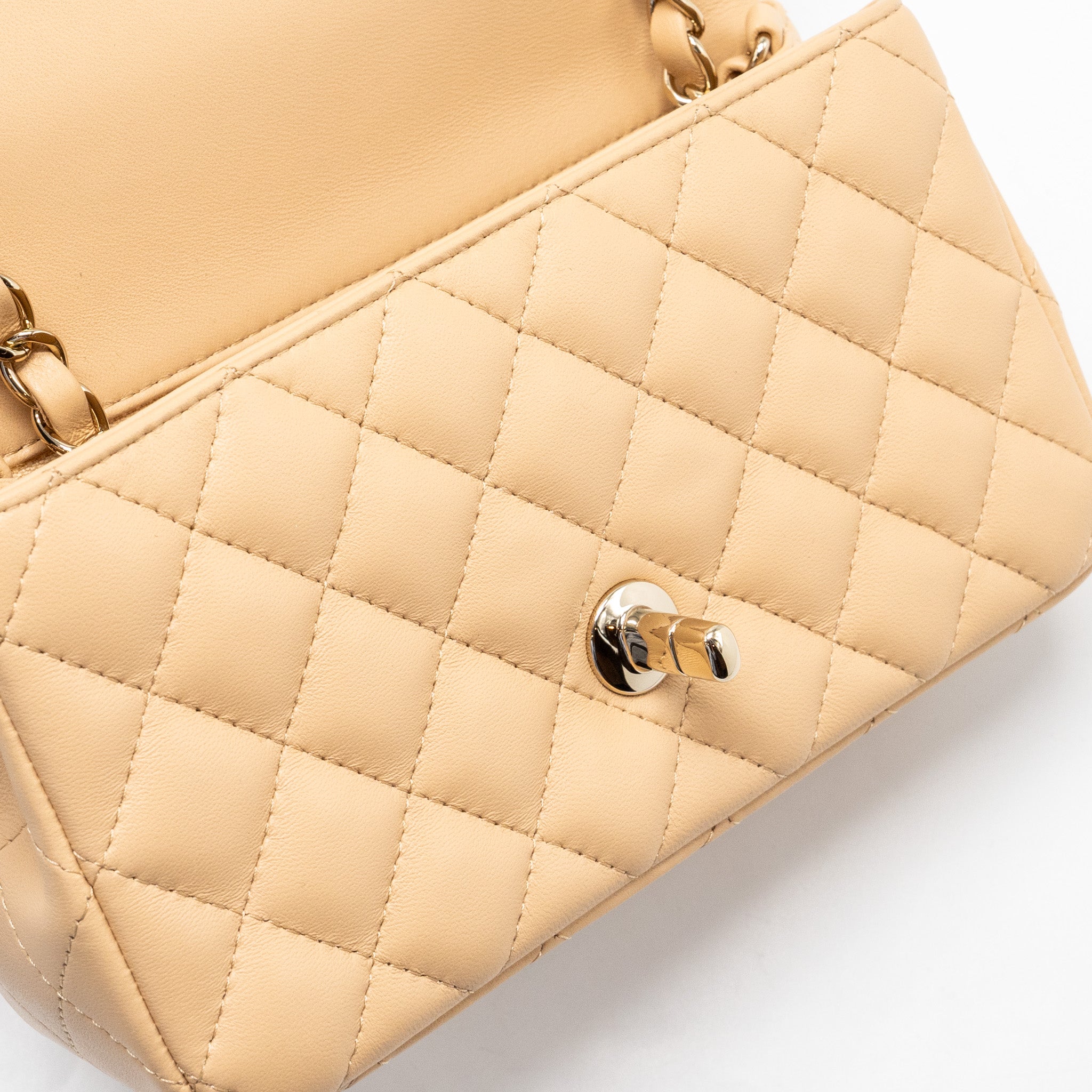 chanel-22c-mini-rectangular-flap-bag-lambskin-beige-lghw-microchip-1