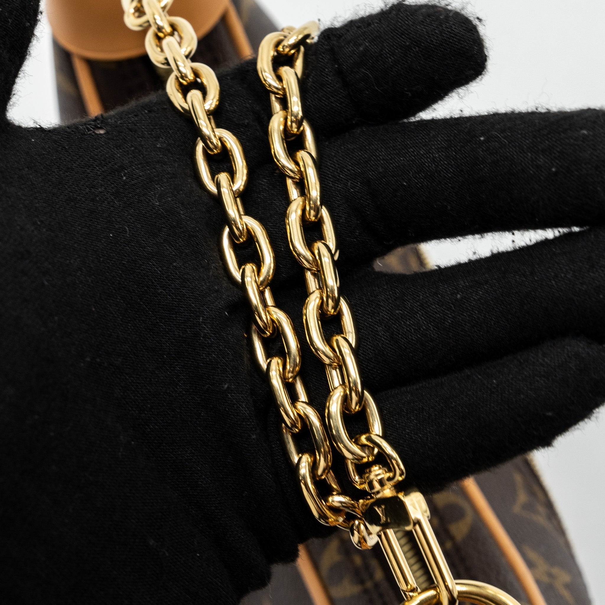 louis-vuitton-loop-bag-monogram-canvas-ghw-new-version-copy