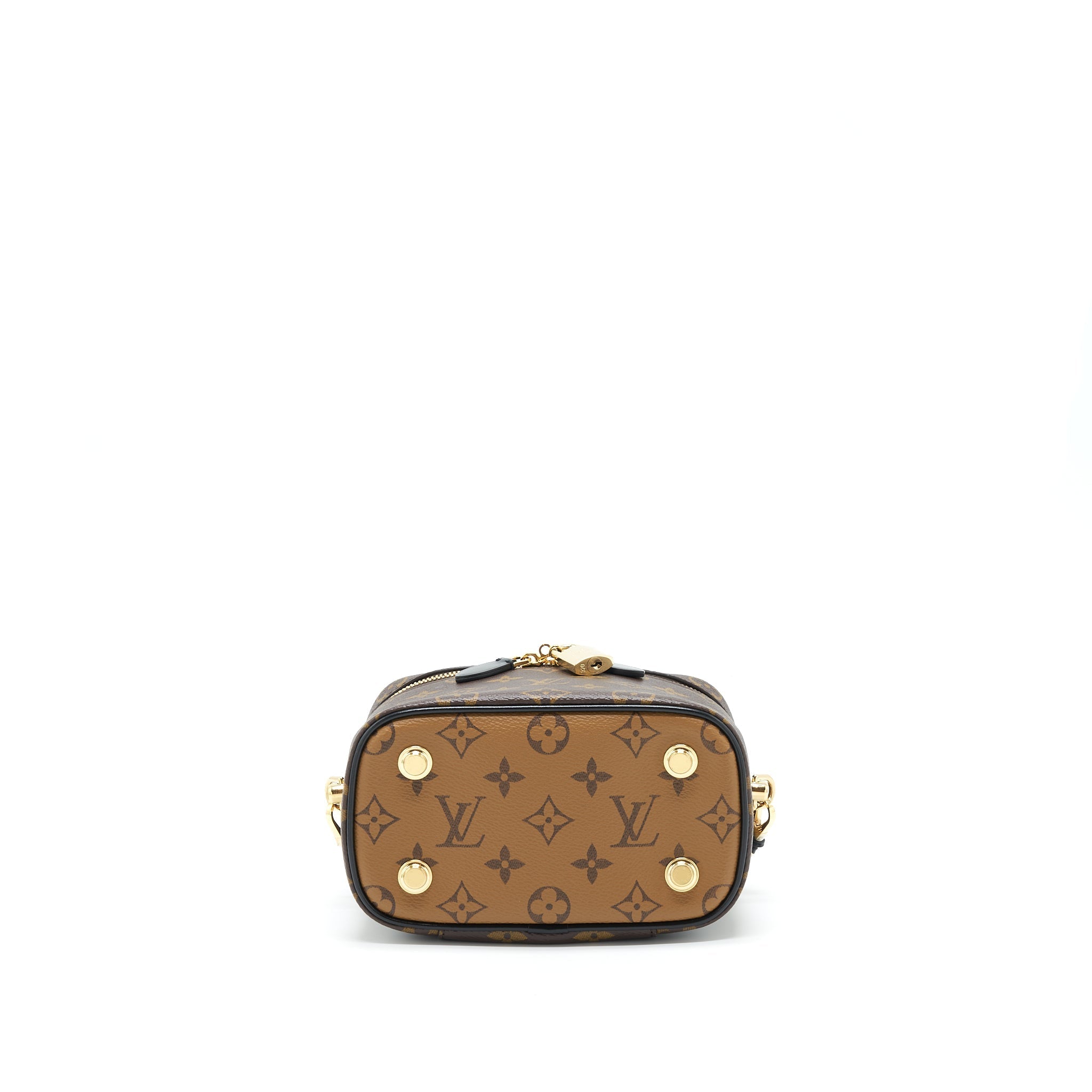 louis-vuitton-vanity-pm-monogram-canvas-year-2021-with-an-extra-twilly
