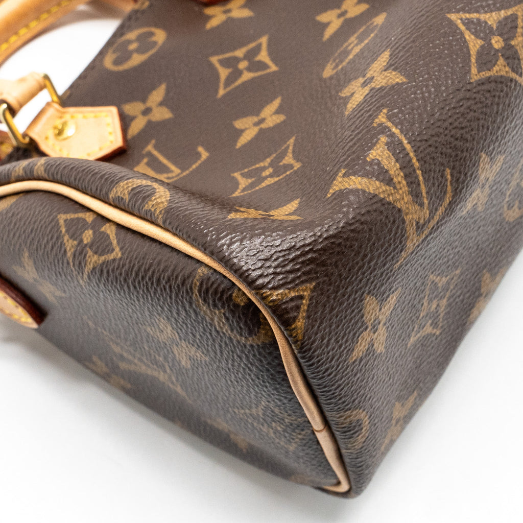 louis-vuitton-nano-speedy-monogram-canvas-ghw-old-version-2