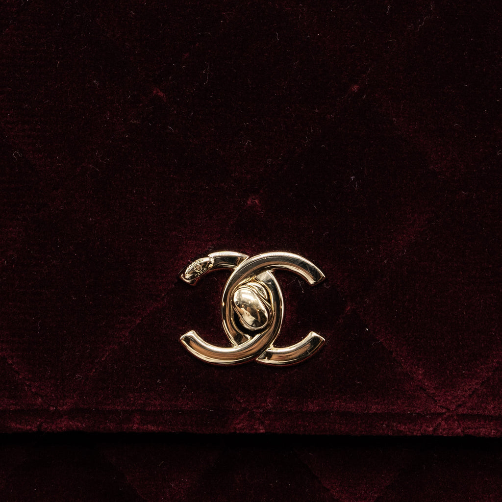 chanel-crystal-pearl-crush-wallet-on-chain-velvet-burgundy-lghw