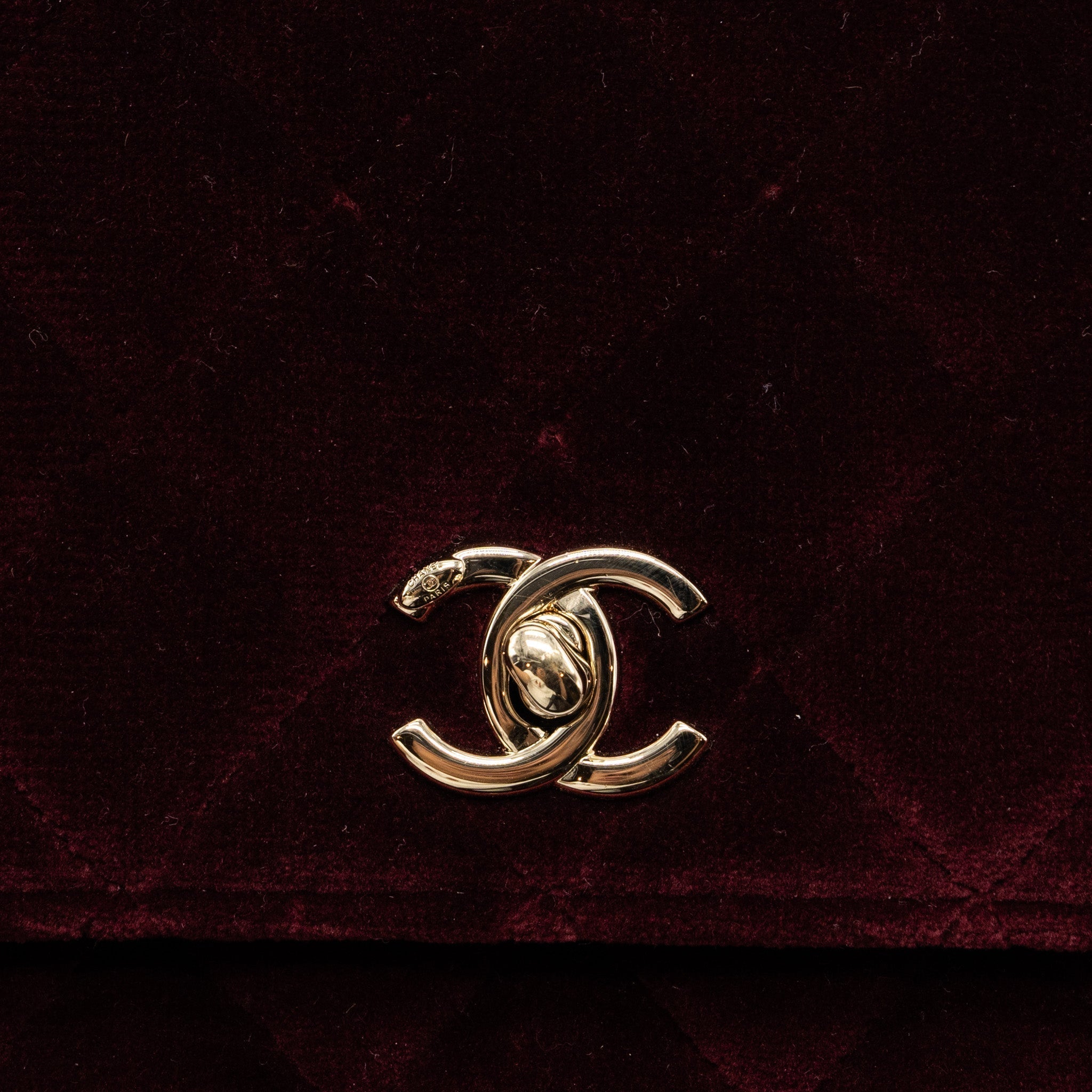 chanel-crystal-pearl-crush-wallet-on-chain-velvet-burgundy-lghw