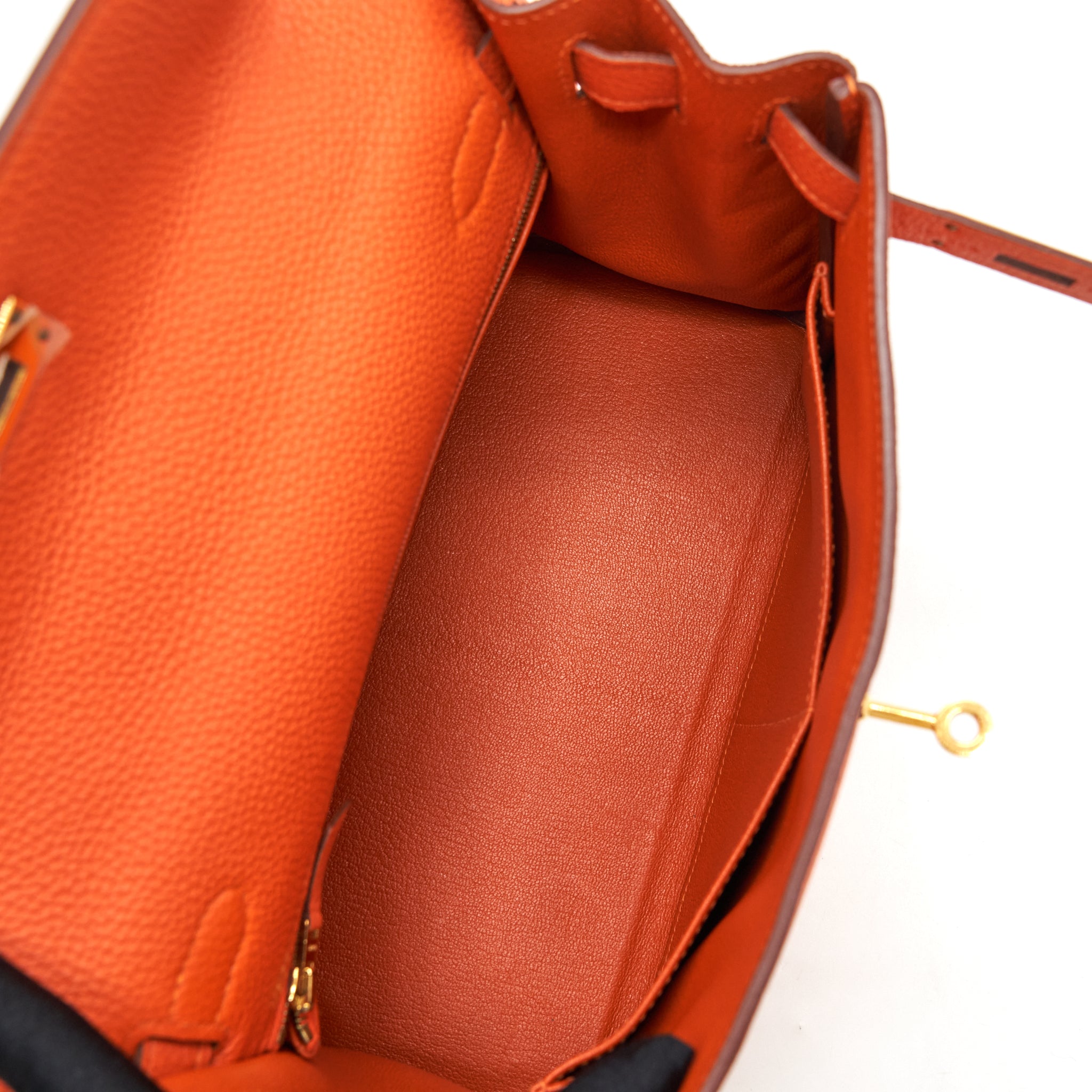 hermes-kelly-28-9j-veau-togo-ghw-stamp-t-with-an-extra-twilly