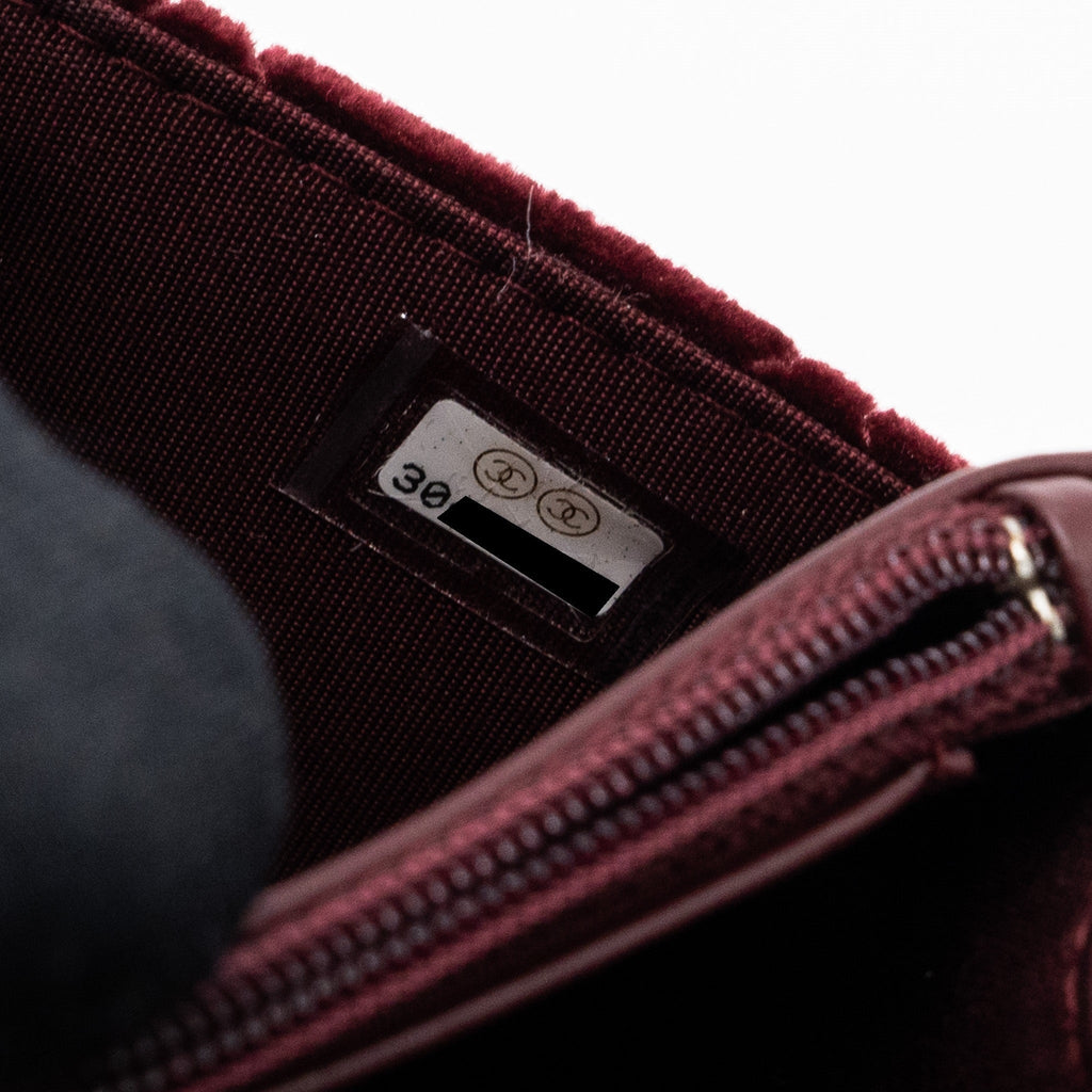 chanel-crystal-pearl-crush-wallet-on-chain-velvet-burgundy-lghw