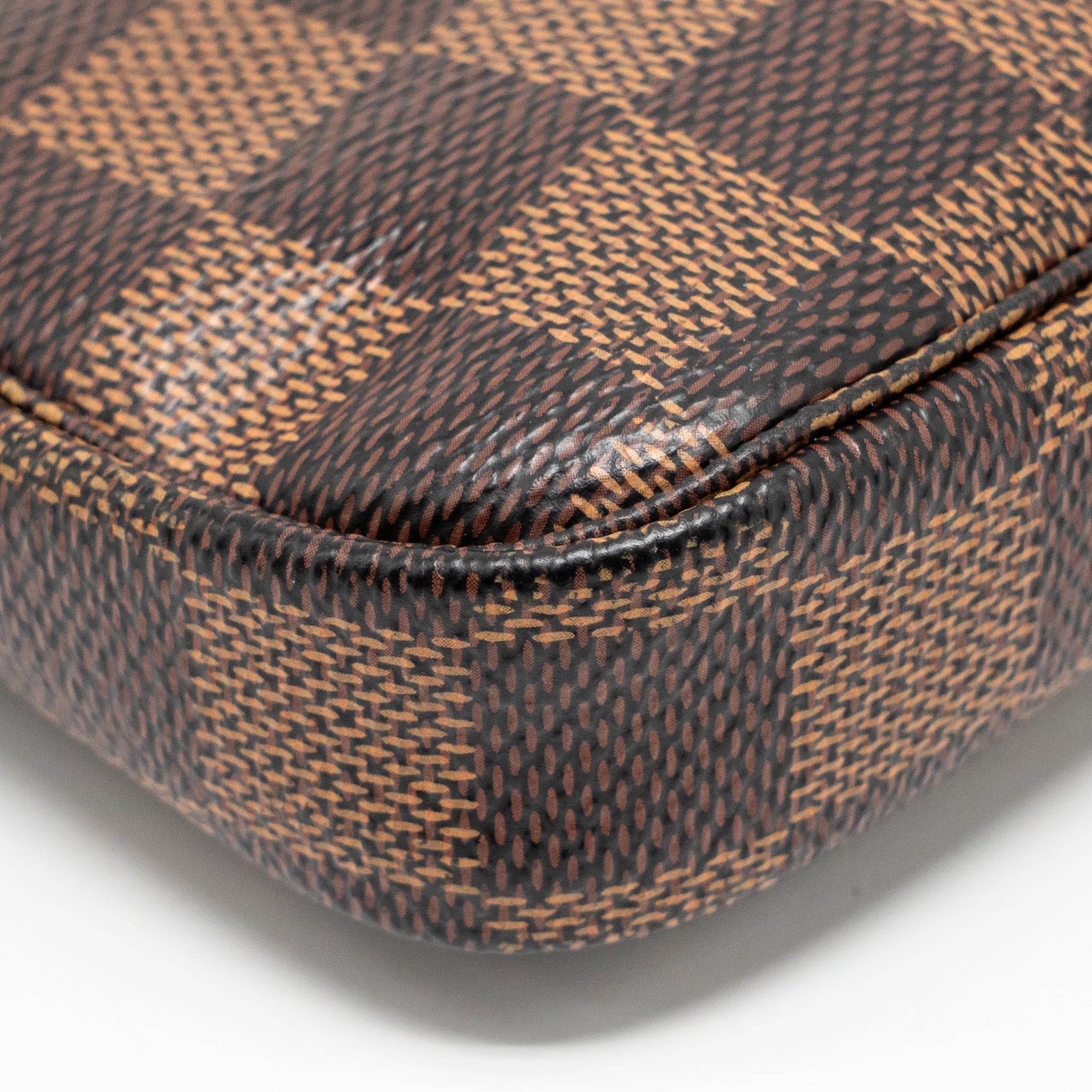 louis-vuitton-mini-pochette-accessories-damier-ebene-ghw-1