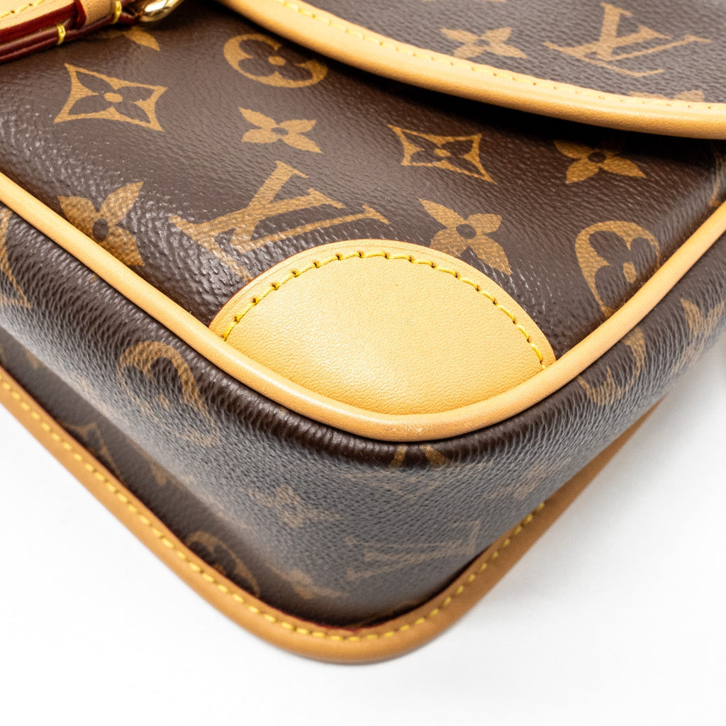 louis-vuitton-diane-bag-with-jacquard-strap-monogram-canvas-ghw
