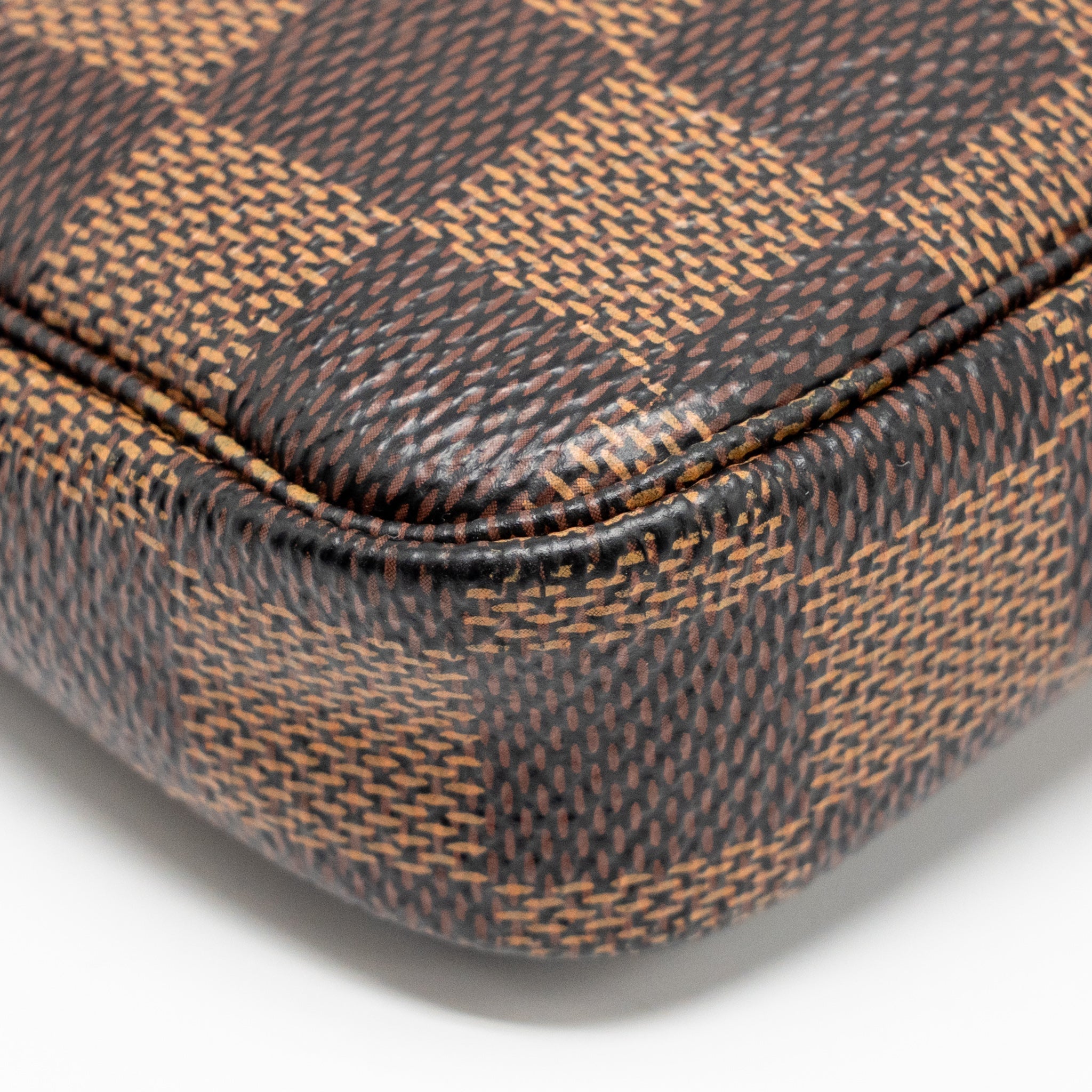 louis-vuitton-mini-pochette-accessories-damier-ebene-ghw-1