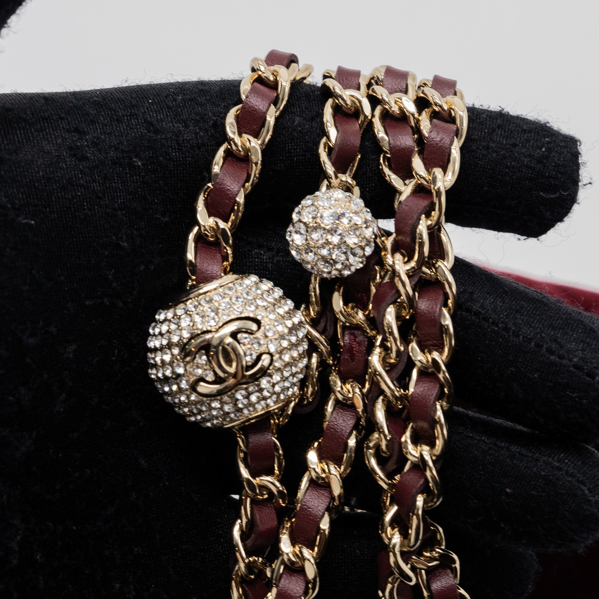 chanel-crystal-pearl-crush-wallet-on-chain-velvet-burgundy-lghw