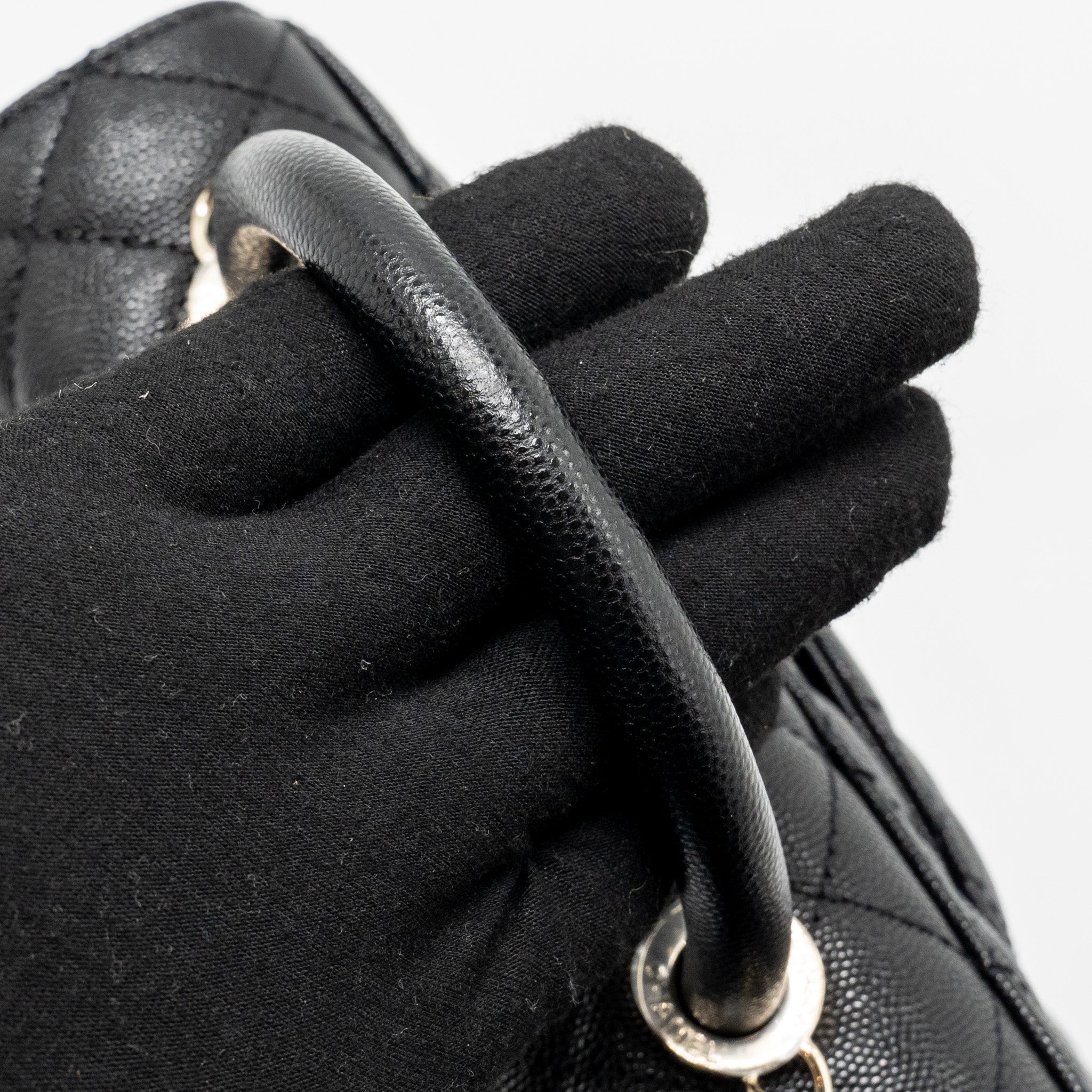 chanel-small-coco-handle-caviar-black-lghwmicrochip