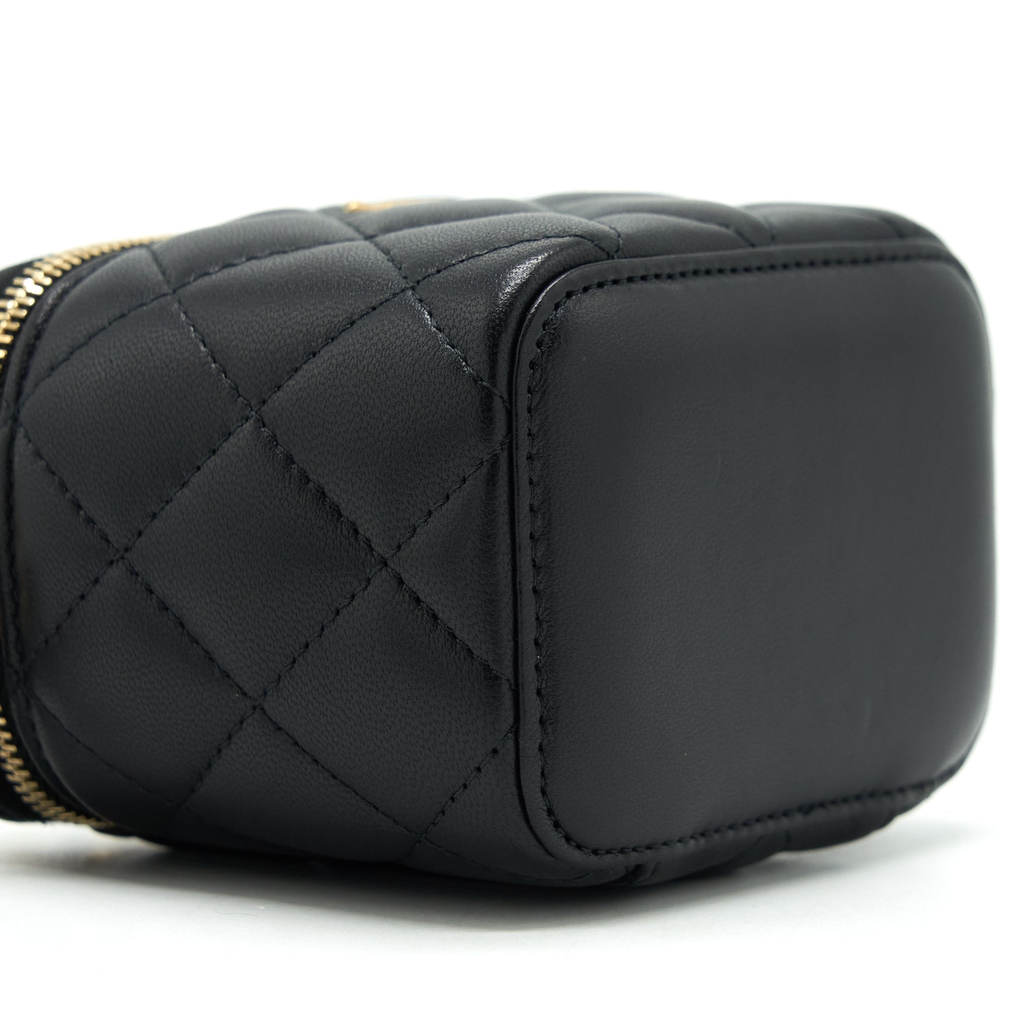 chanel-pearl-crush-mini-vanity-with-chain-lambskin-black-ghw