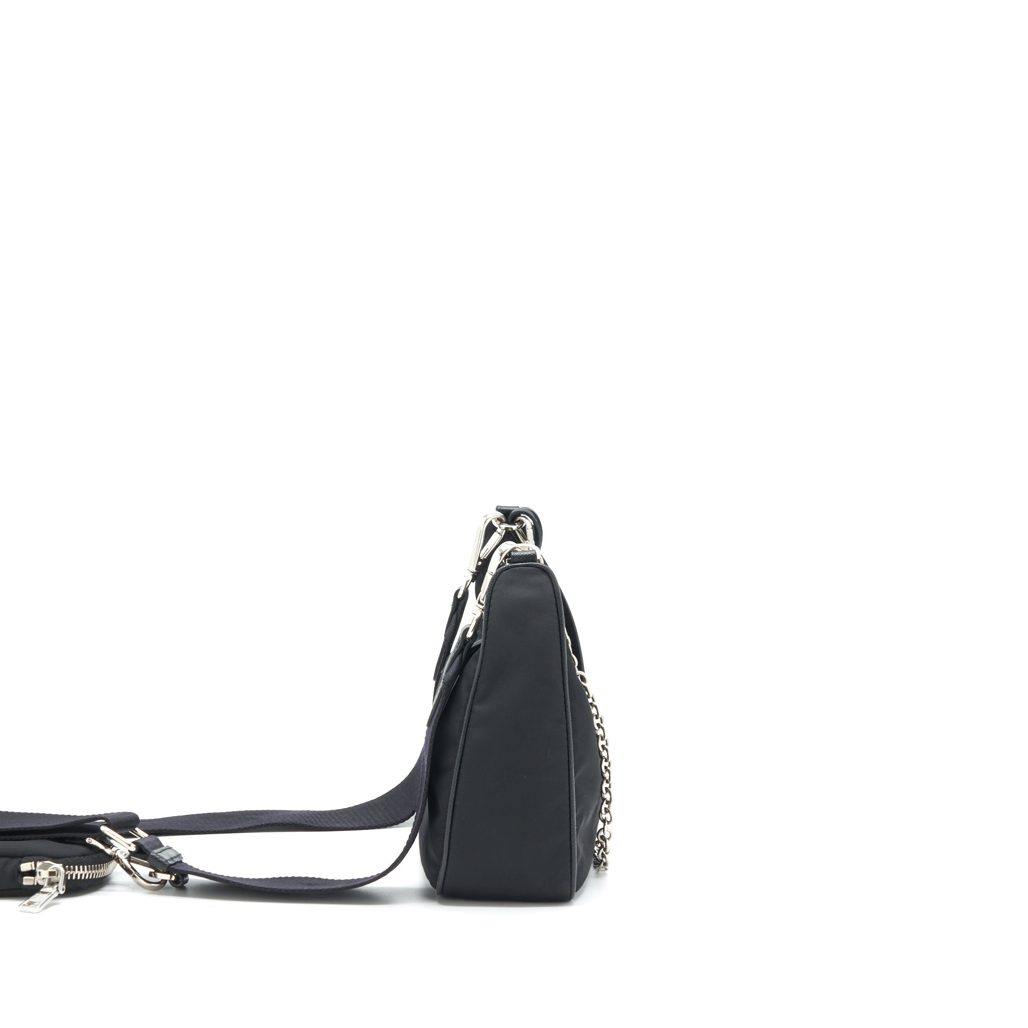 prada-re-edition-2005-bag-nylon-black-shw