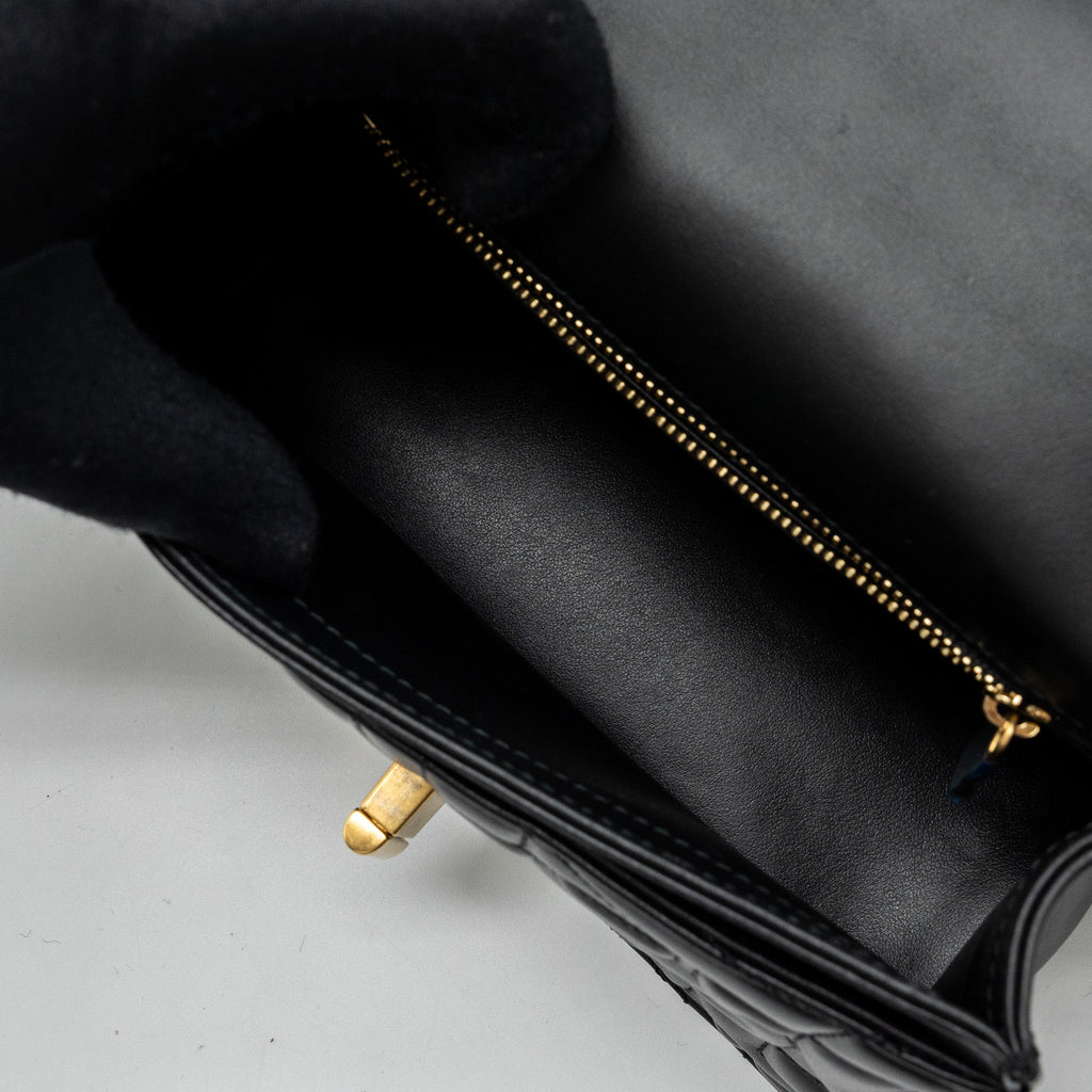 ferragamo-glancing-quilted-leather-shoulder-bag-calfskin-black-ghw