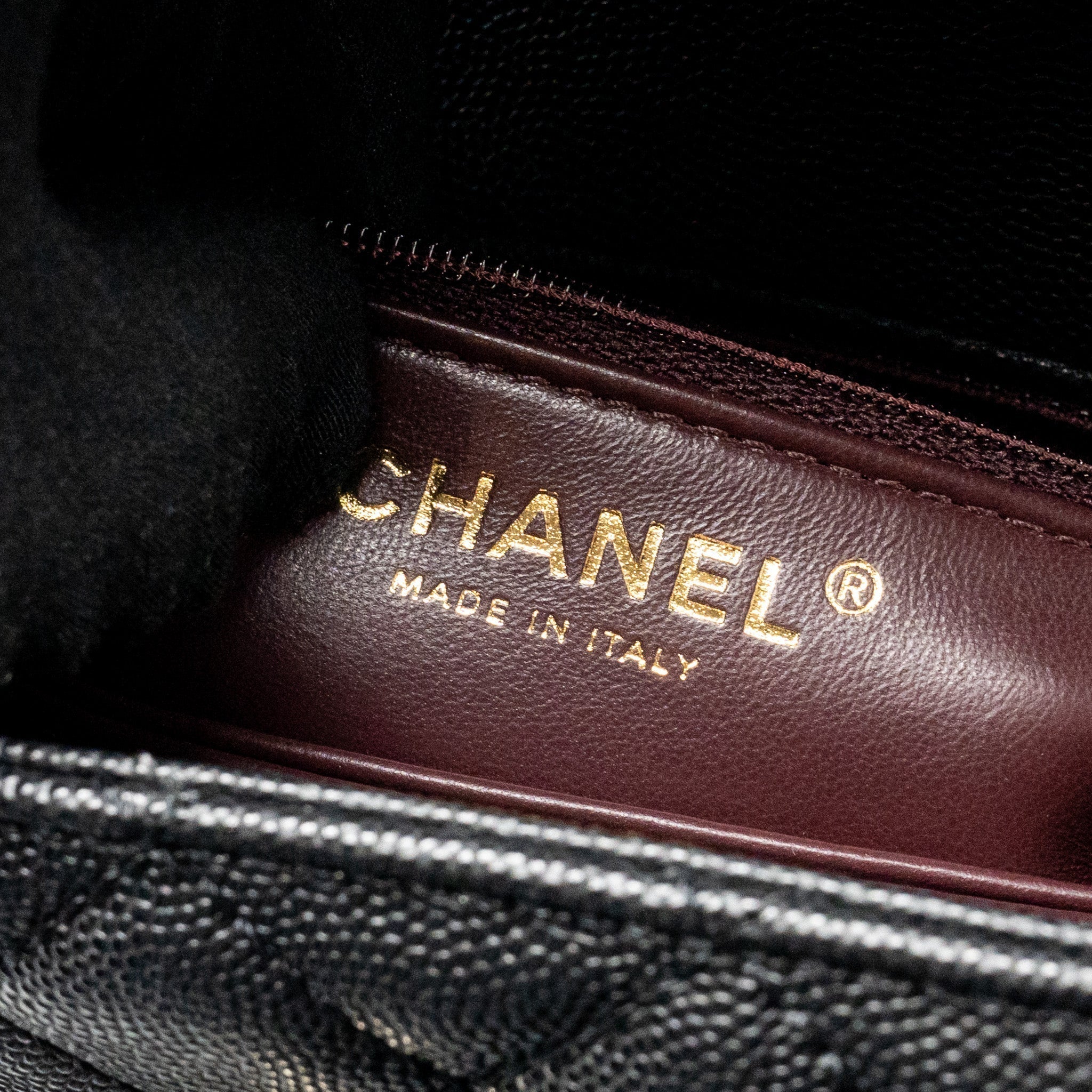 chanel-small-coco-handle-caviar-black-lghwmicrochip