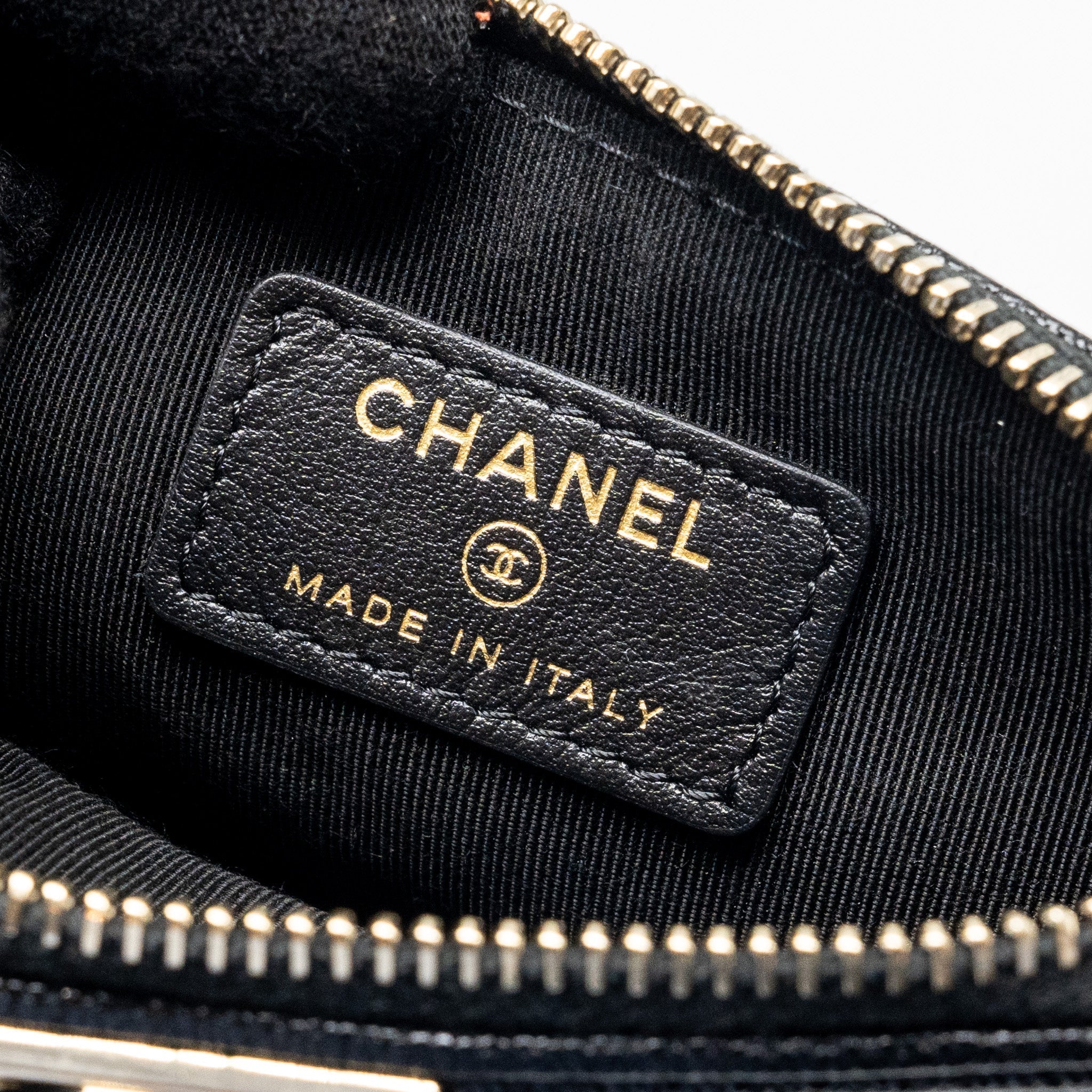 chanel-small-boy-zip-pouch-shiny-grained-calfskin-black-ghw-copy