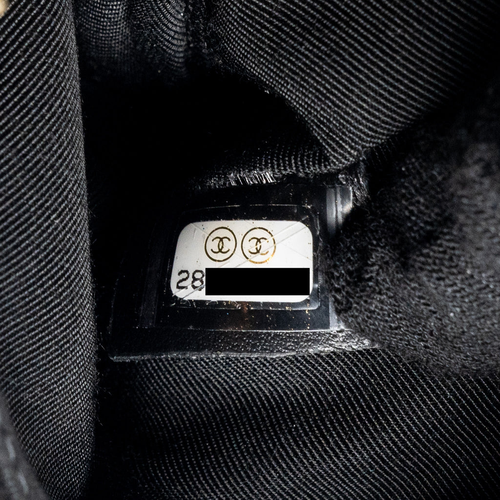 chanel-small-boy-zip-pouch-shiny-grained-calfskin-black-ghw-copy